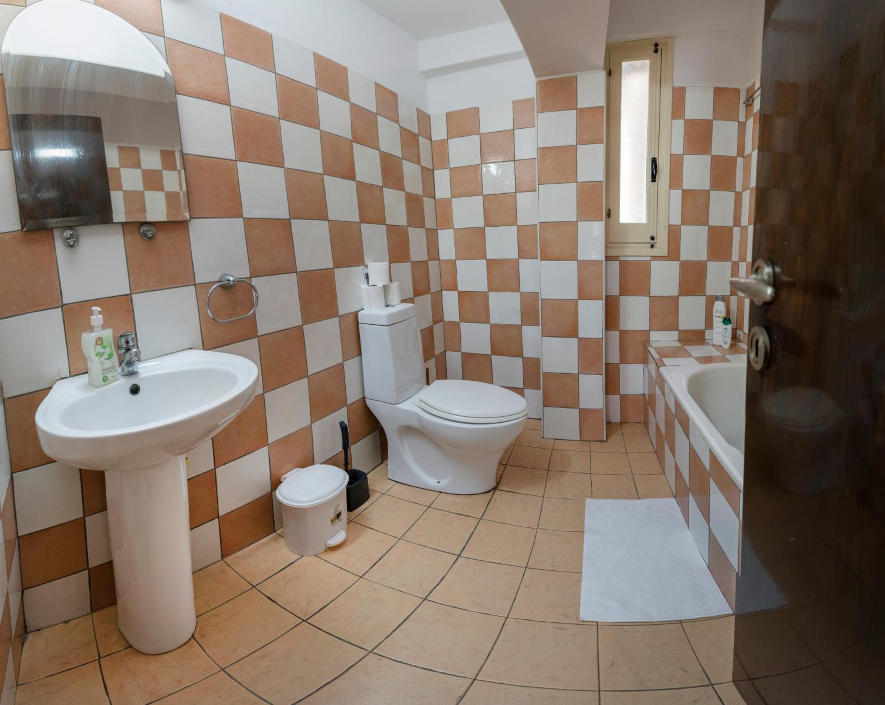 Private room in shared flat