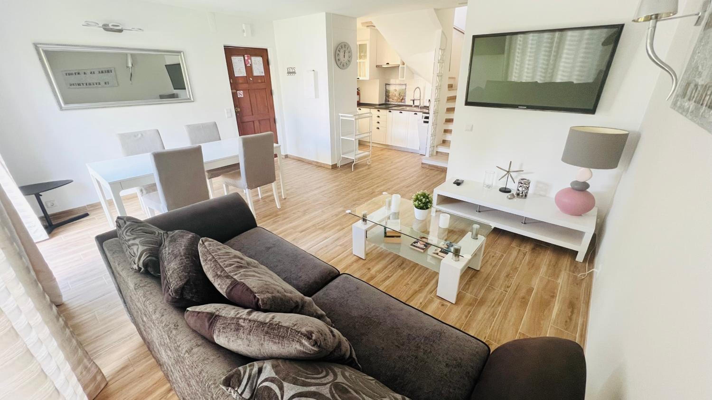 Charmoso T2 triplex com rooftop no Old Village, Vilamoura view 3