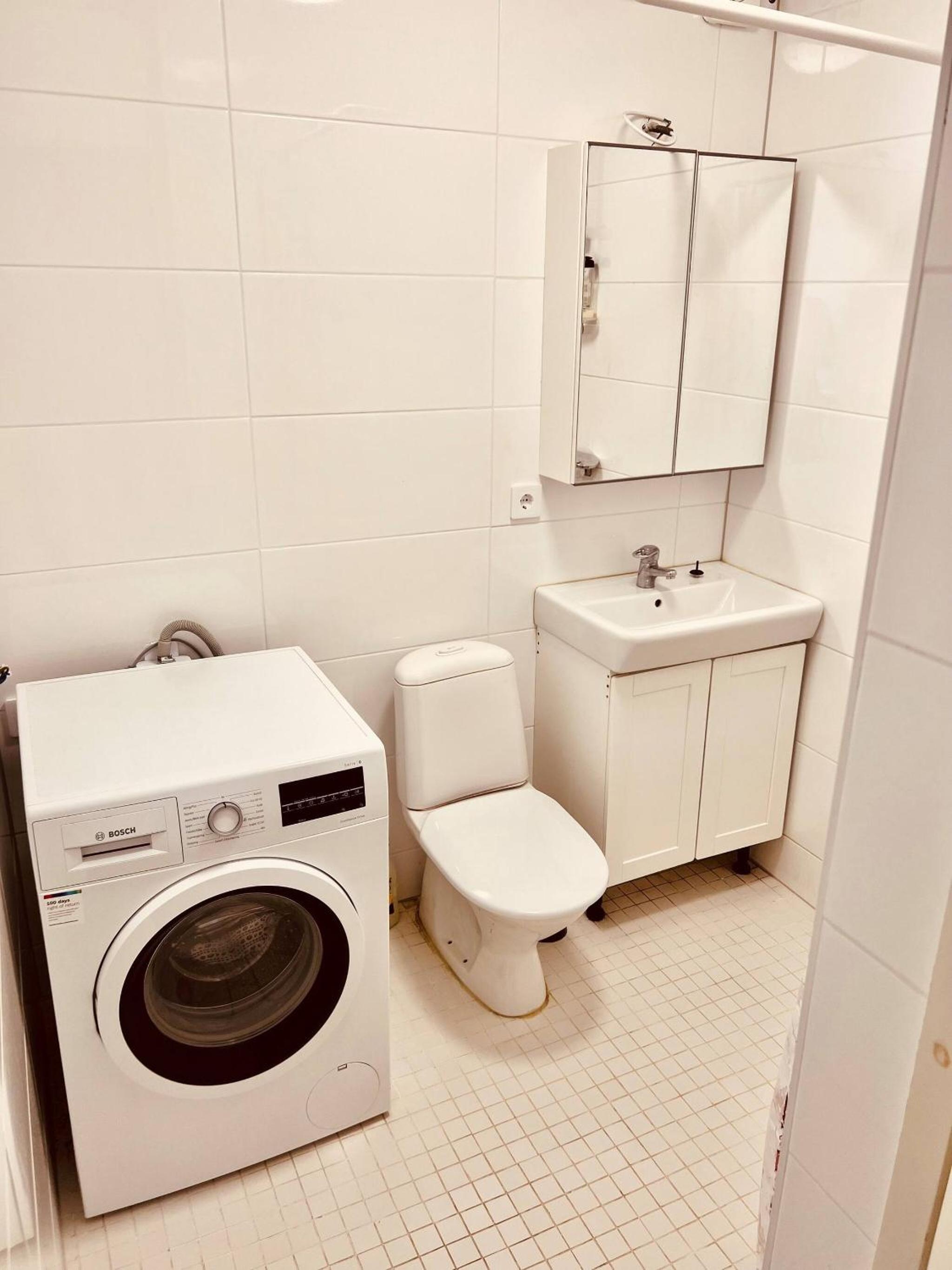 Lovely 2-bed Flat In Stockholm view 3