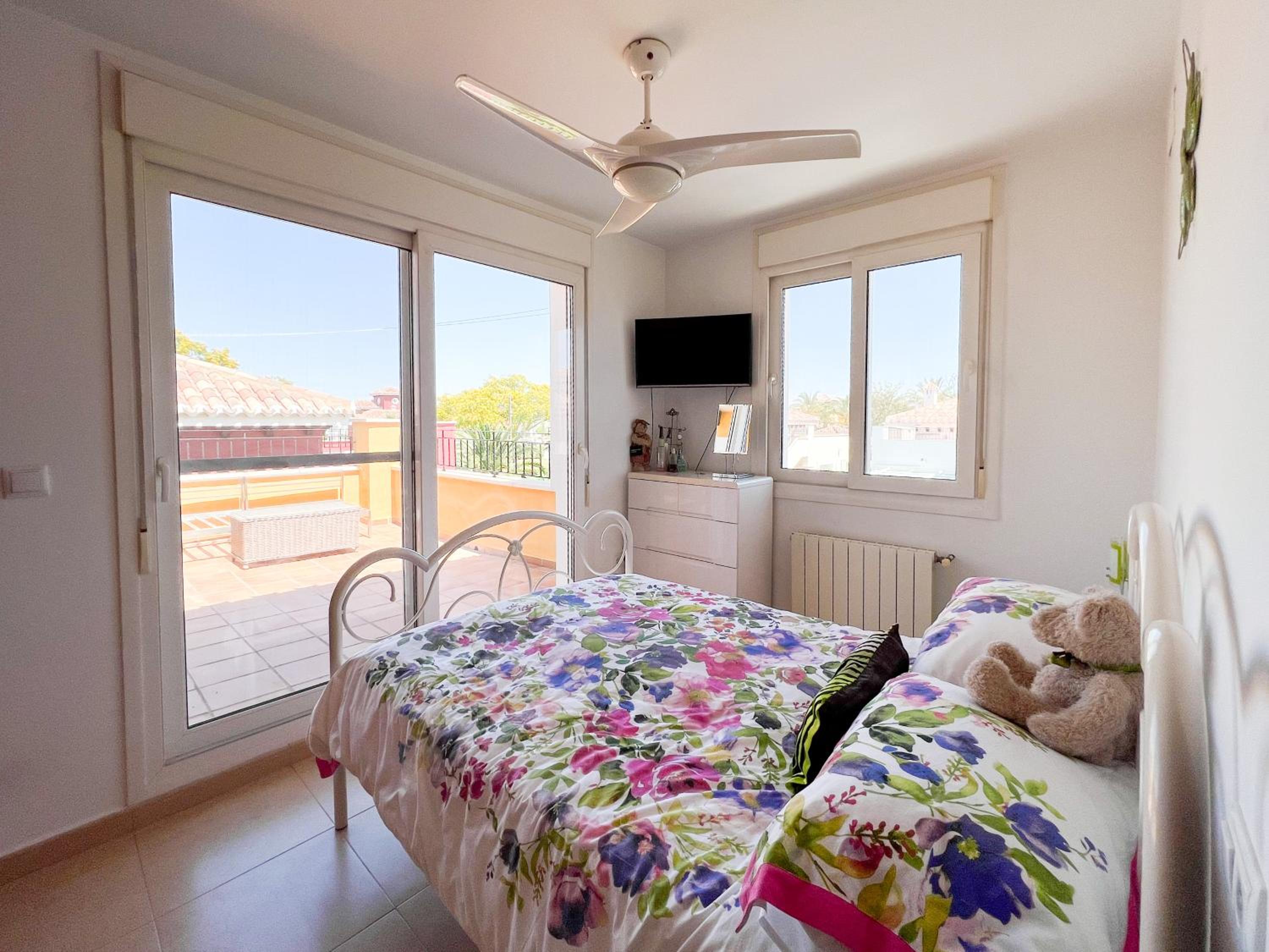 Villa Sam 3 Bedroom Villa in Mar Menor Golf view 3