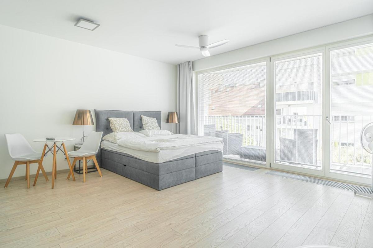 Apartment Karel with garage parking