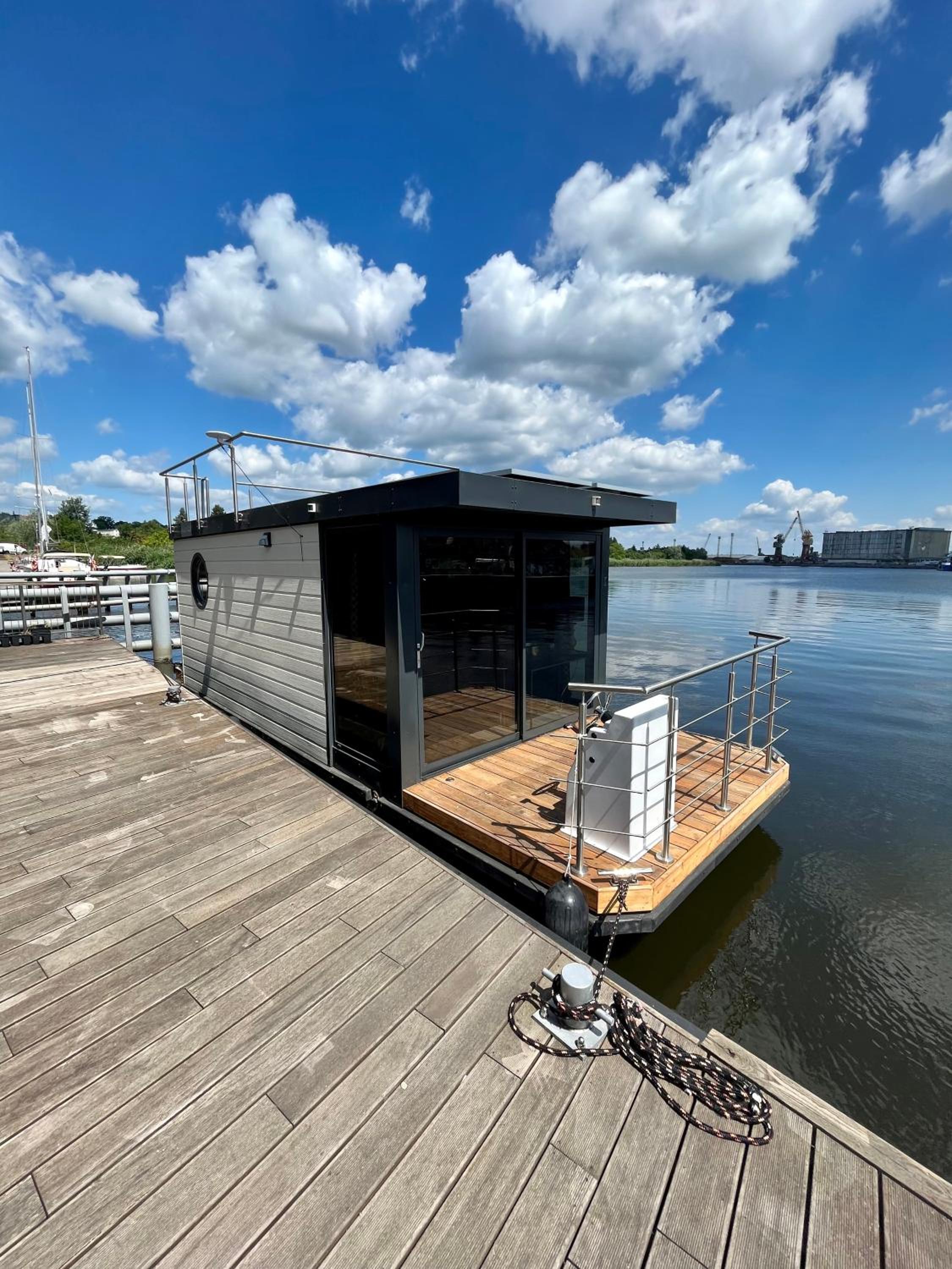 Hausboot - Domy na wodzie - Houseboat Porta Mare - Odradream view 2