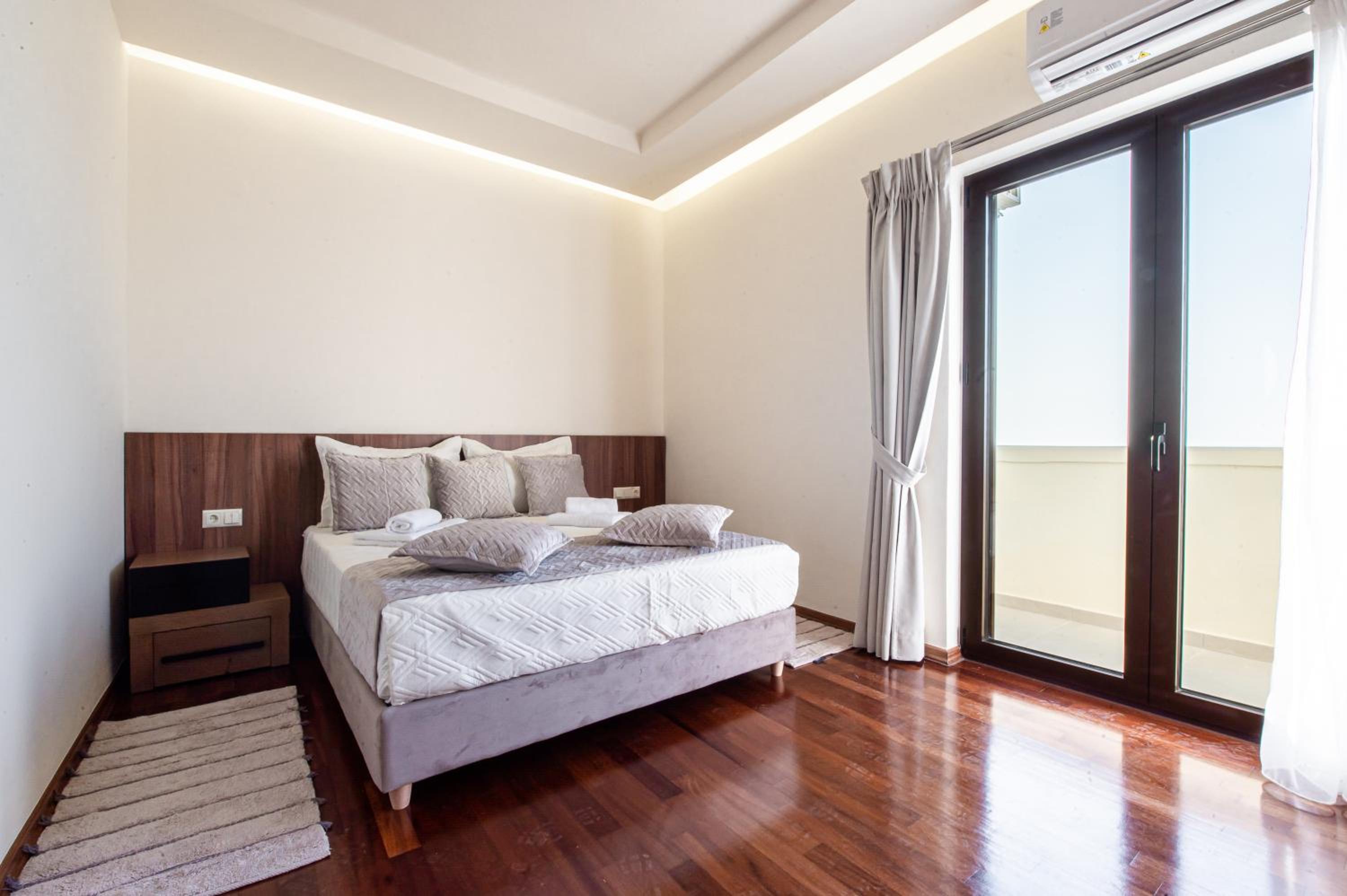 Katerina's Luxury Seaview Suite in City Center photo 3