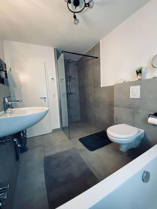 XXL Ferienwohnung 100 qm auch als Monteur Unterkunft nutzbar, Stolberg - Aachen