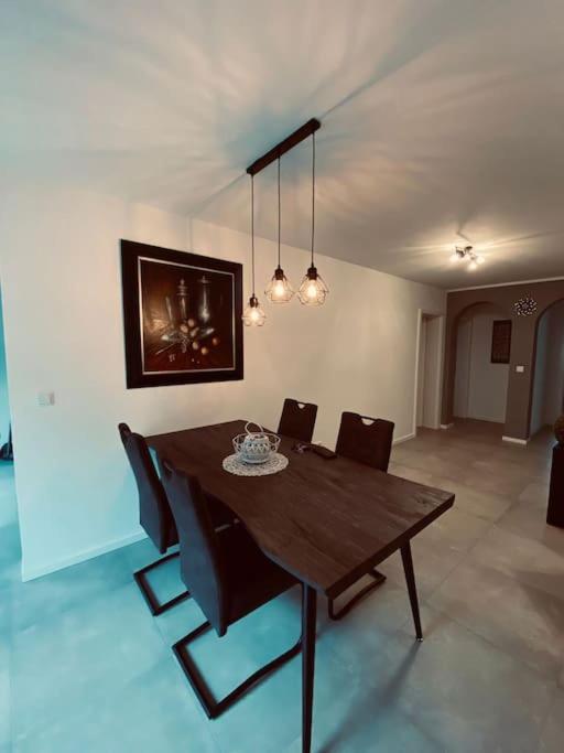 XXL Ferienwohnung 100 qm auch als Monteur Unterkunft nutzbar, Stolberg - Aachen