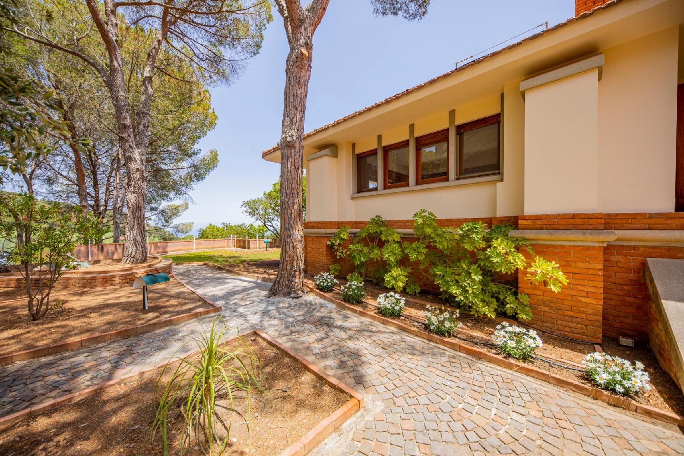 Casa Mitra