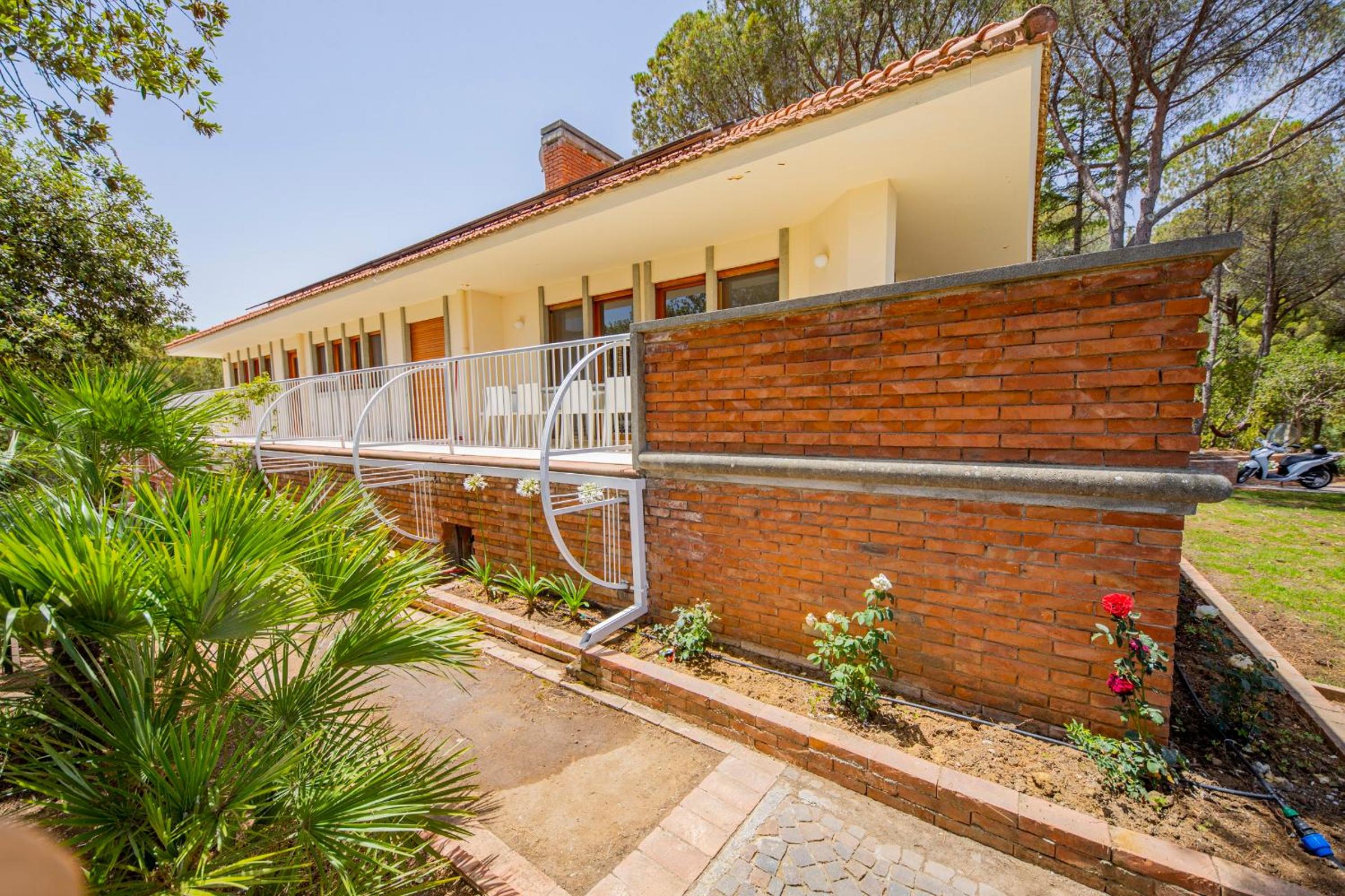 Casa Mitra