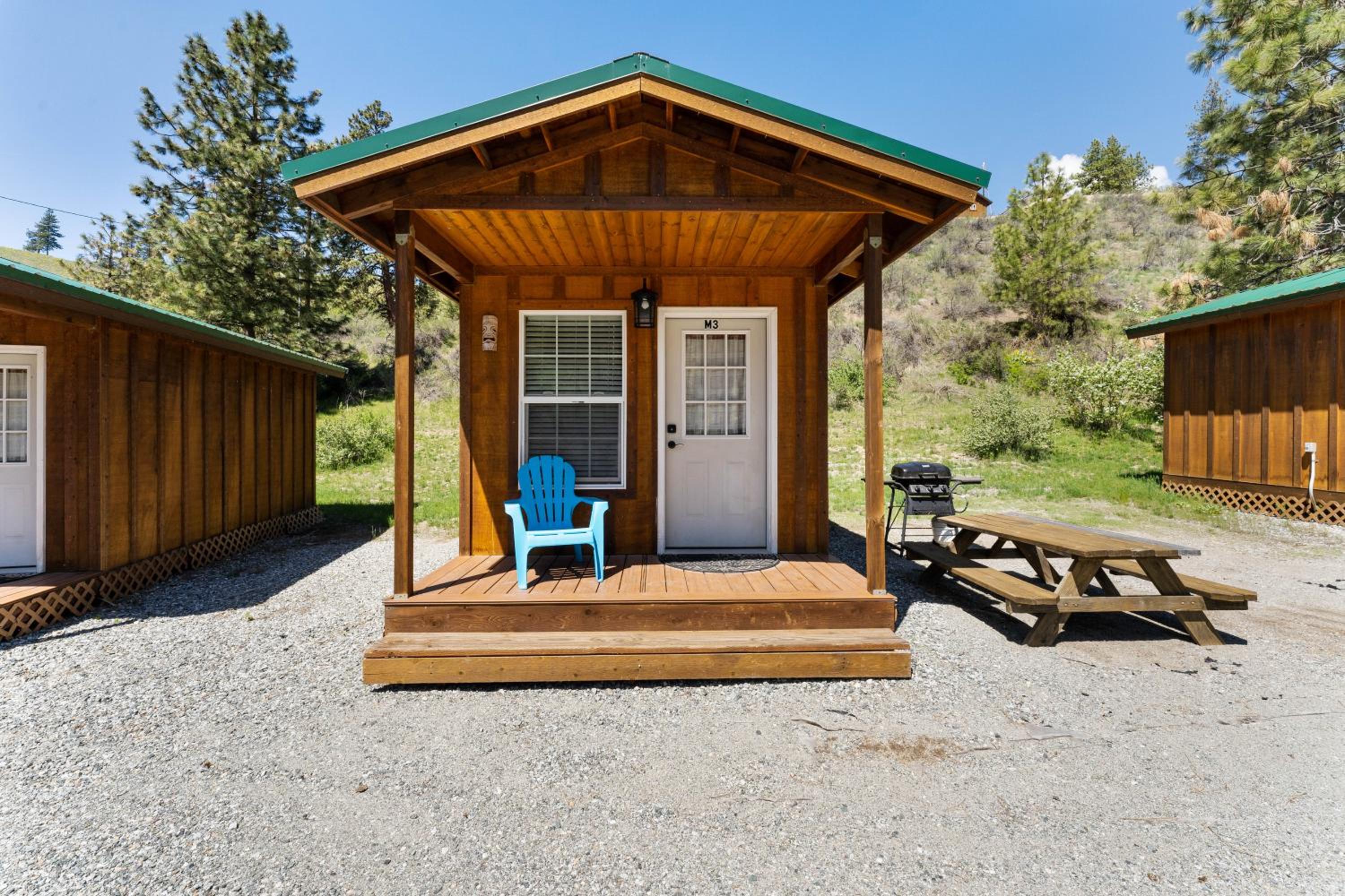 Echo Valley Resort + Cabins view 2