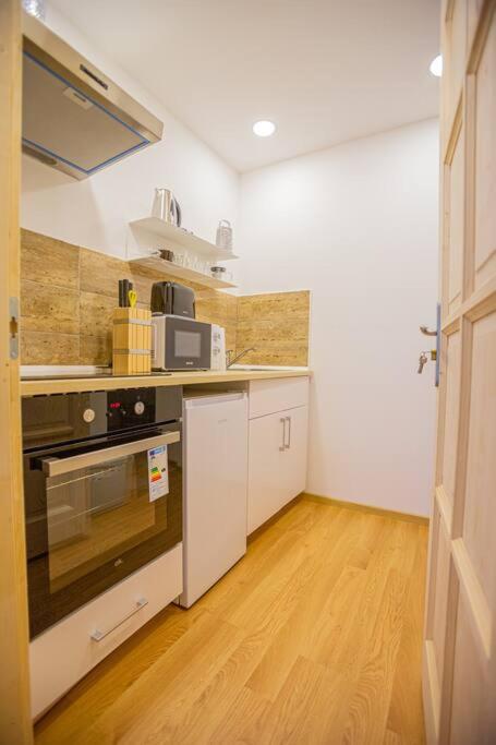 Cute gallery flat in Dob str, Mars view 2