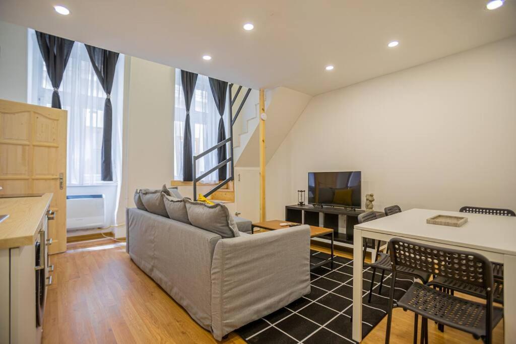 2 bedroom flat in the Dob street, Venus view 5