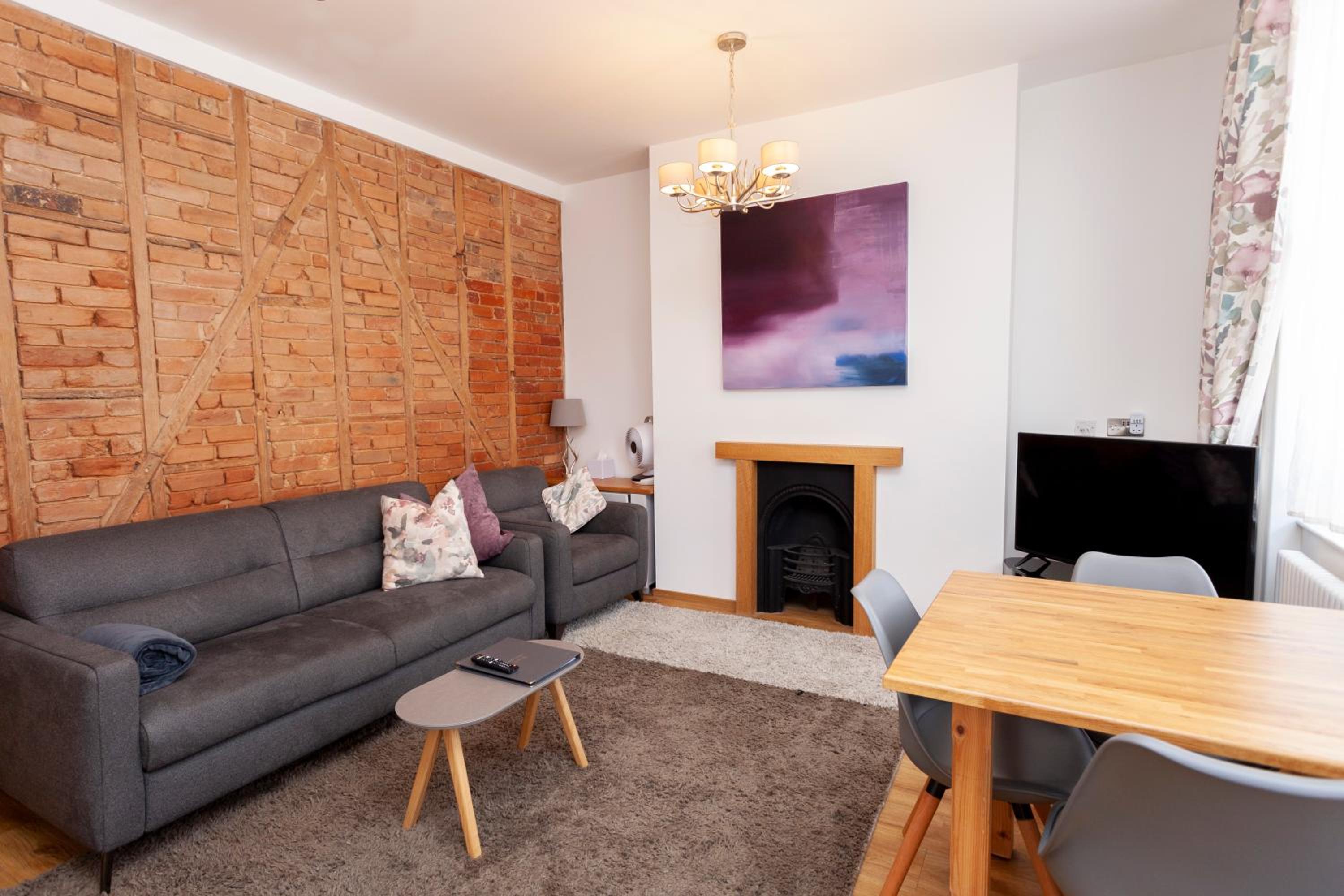 Apartment 4 at Number 8 in City centre with kitchenette view 5