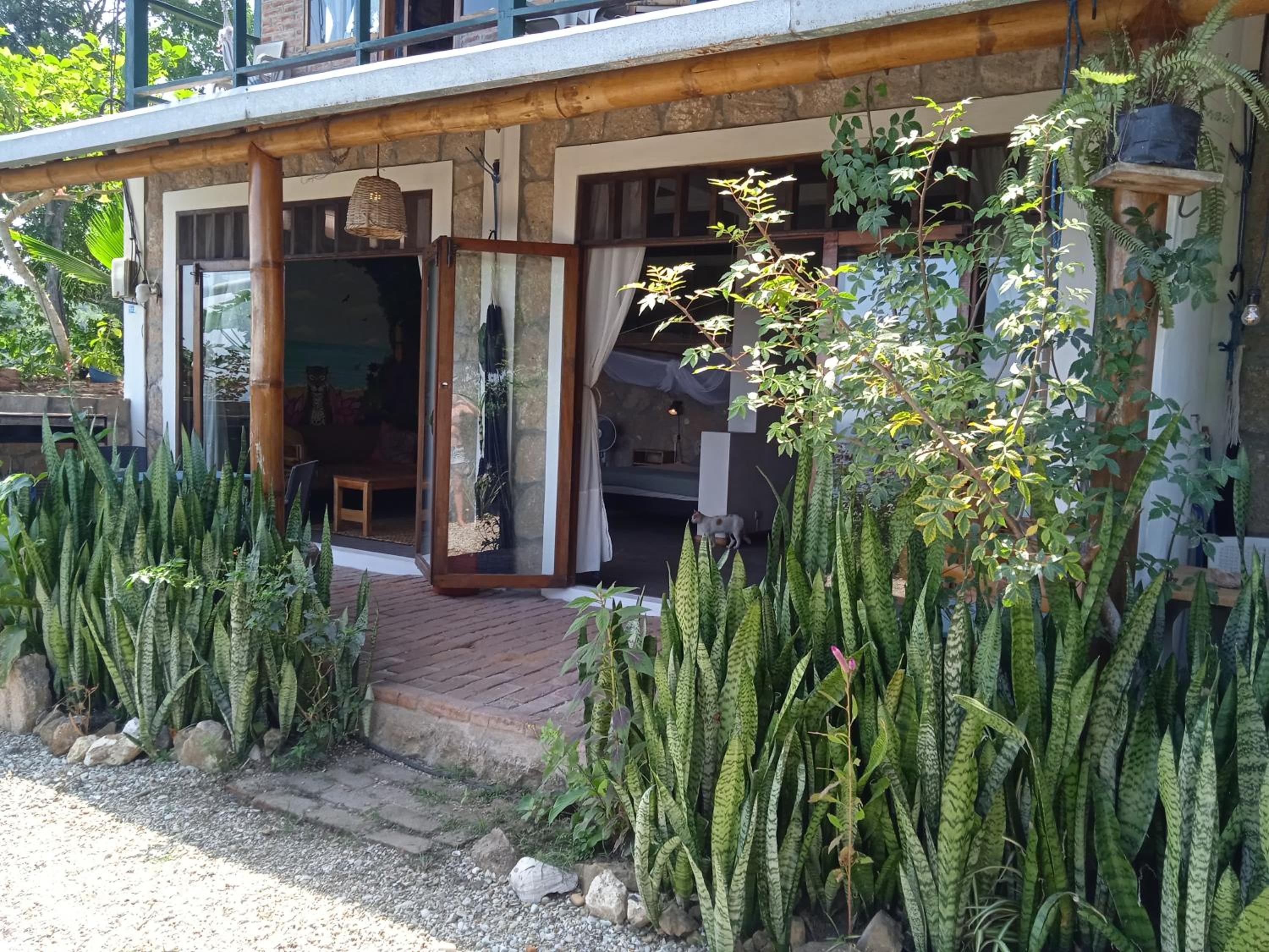 Punto Verde Ecological house