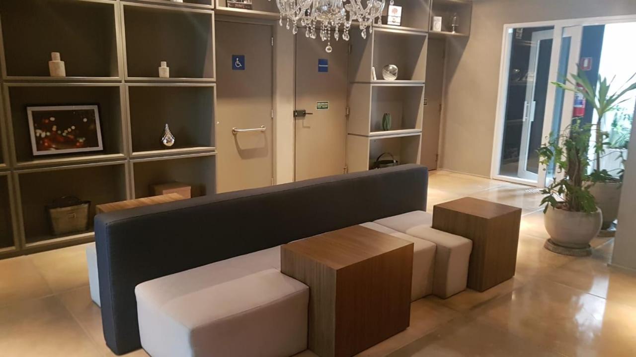 Studio completo com piscina e localização privilegiada - A 350m do Metrô Anhangabaú