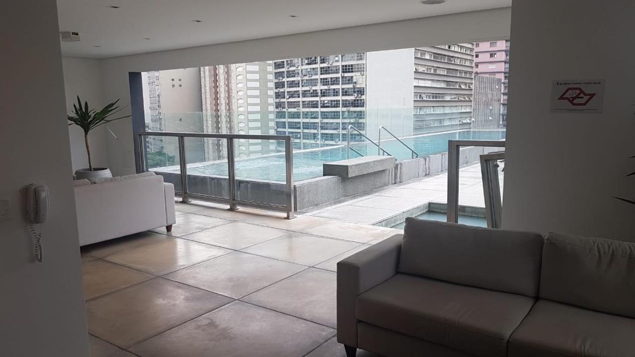 Studio completo com piscina e localização privilegiada - A 350m do Metrô Anhangabaú