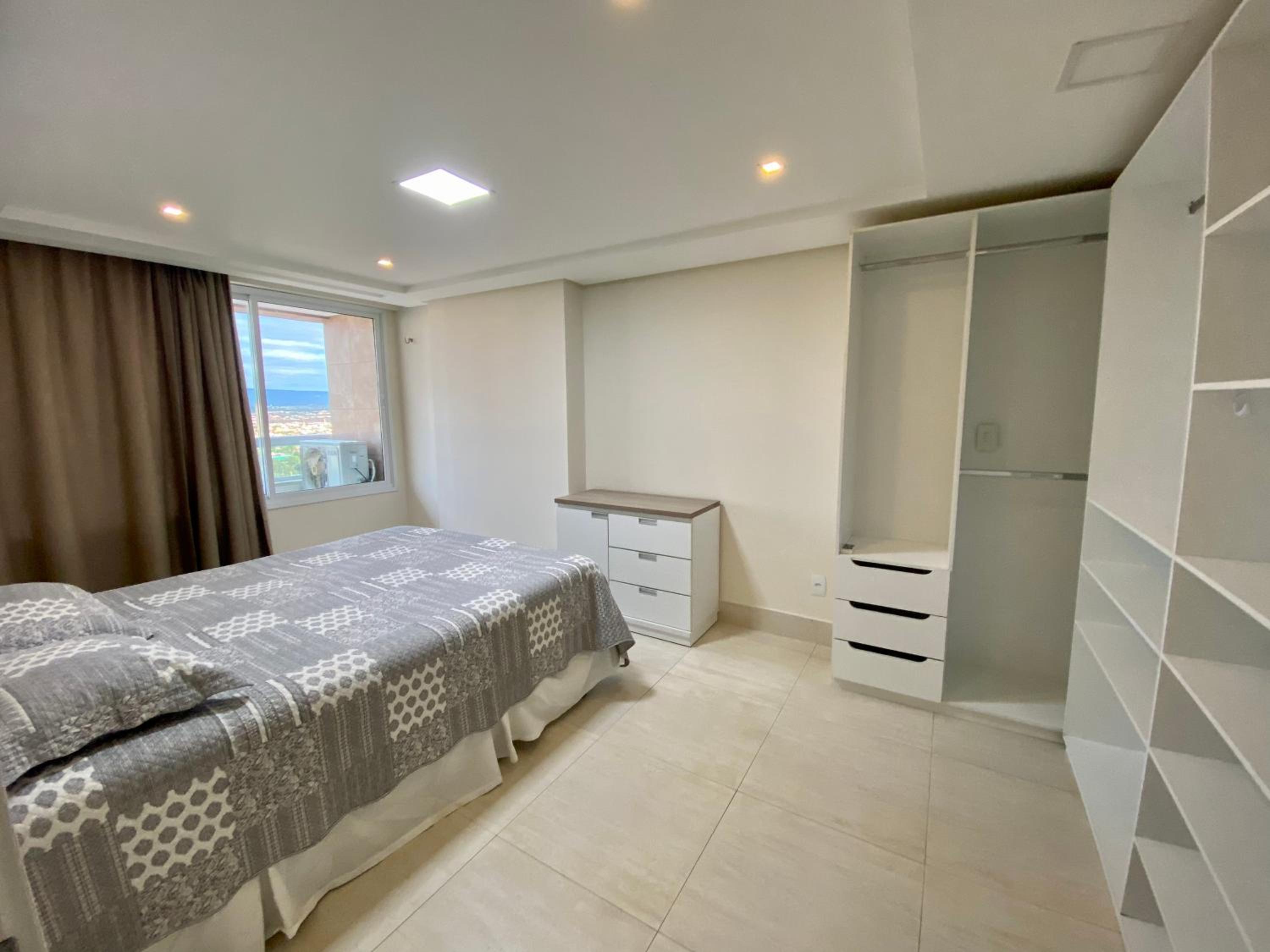 Apartamento confortável, localização extra -recepção 24h- Varanda com vista panorâmica