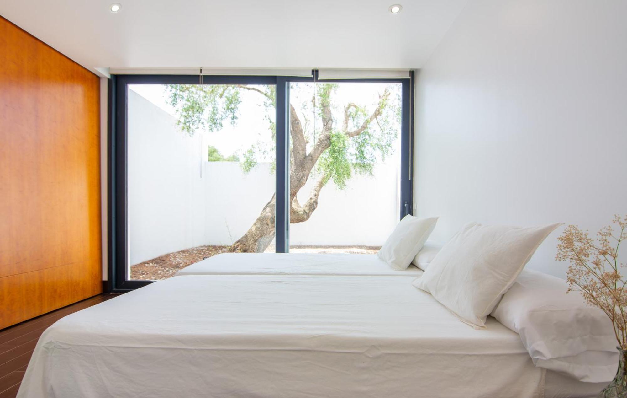 ELEGANTE Y SOFISTICADA VILLA DE 5 HABITACIONES