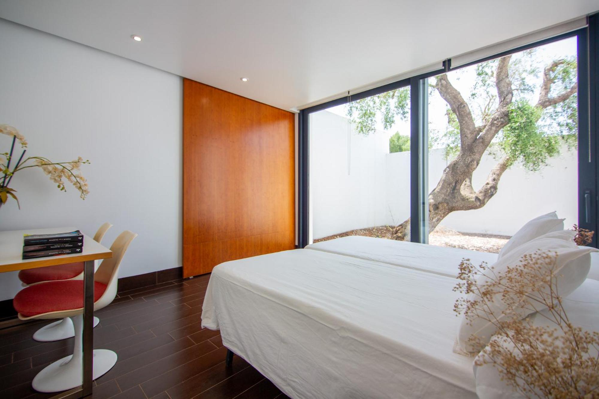 ELEGANTE Y SOFISTICADA VILLA DE 5 HABITACIONES