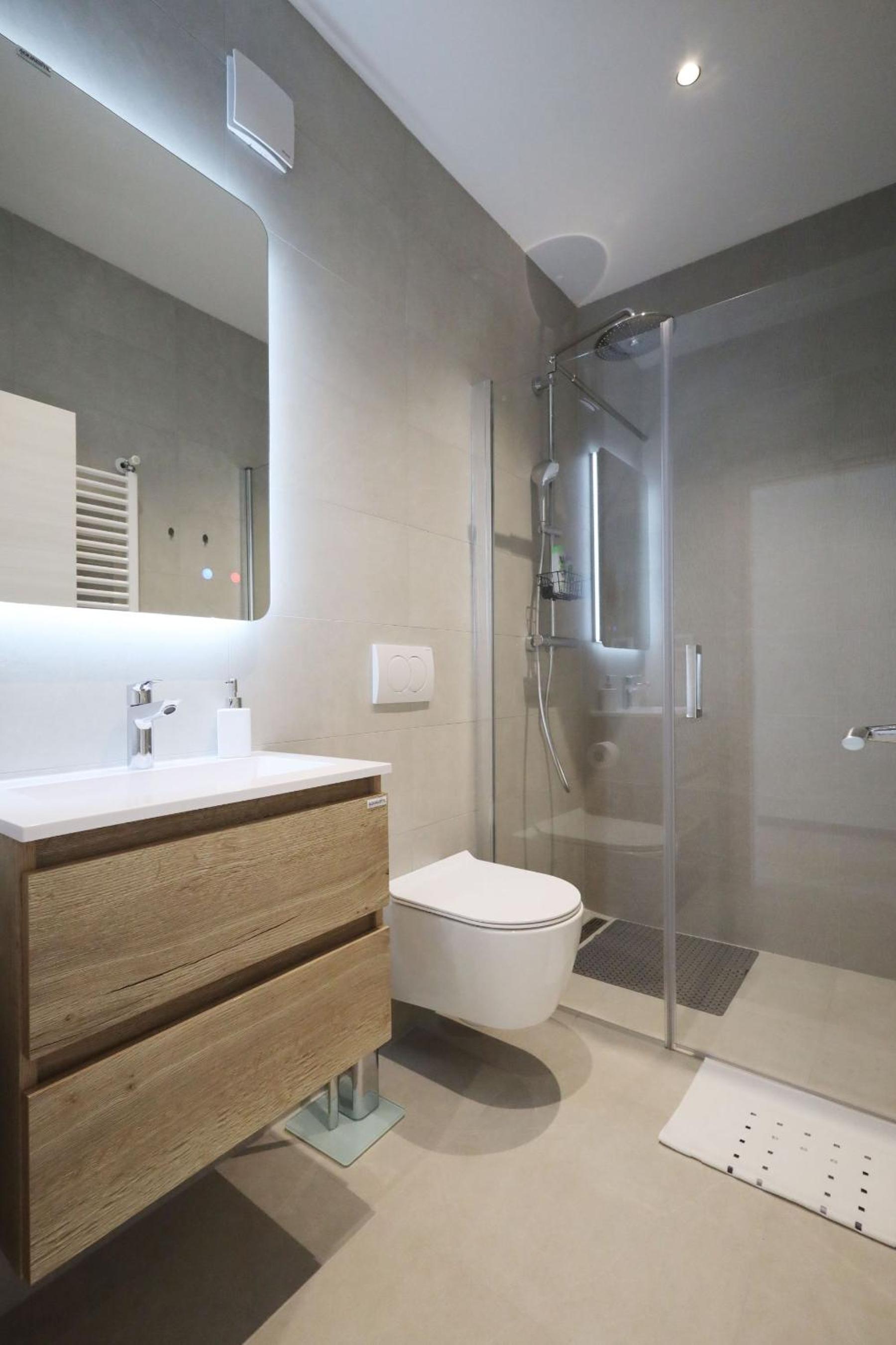 Apartments Maestral
