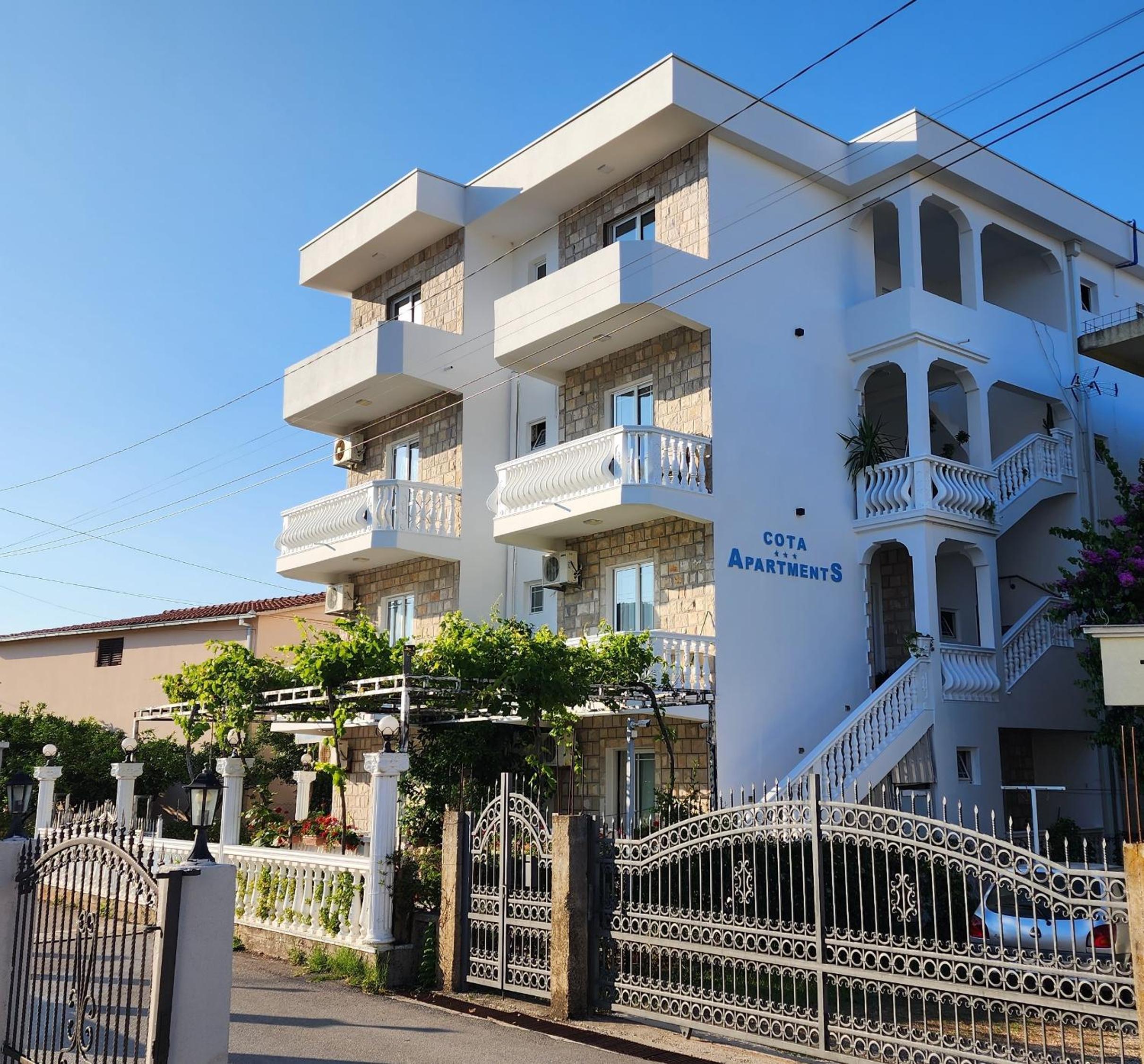 Apartments Cota Guesthouse view 3