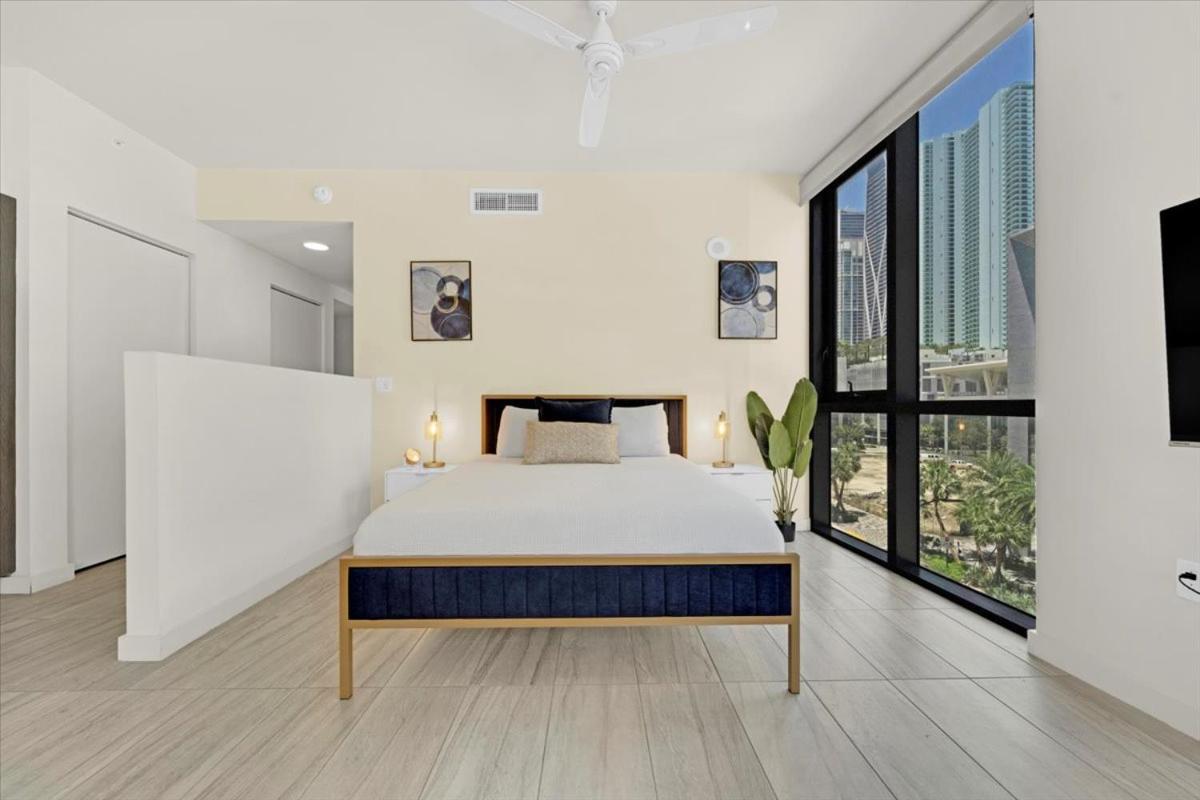 Devereaux Miami Luxury One-Bedroom and Studios