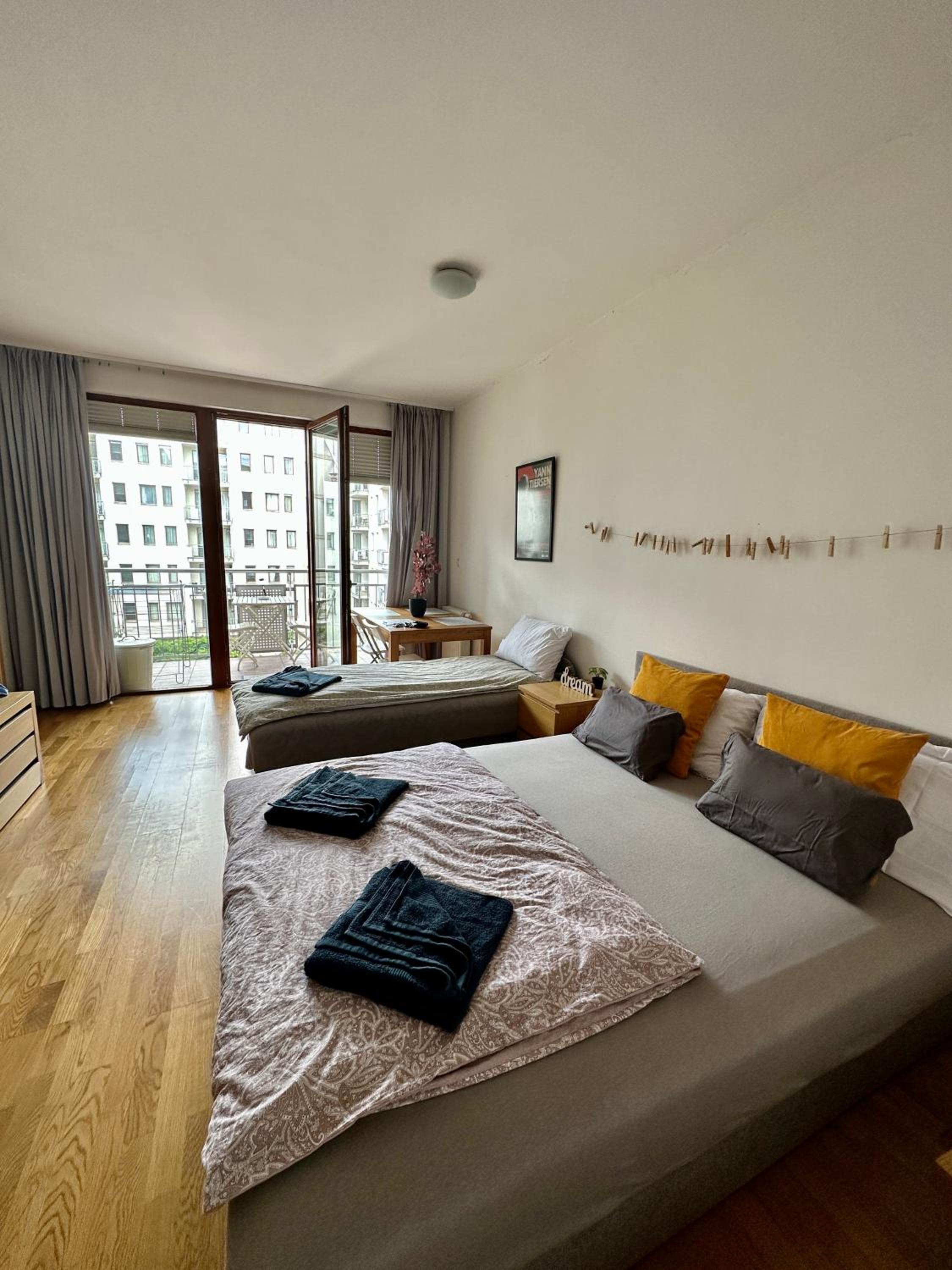 Central apartment with balcony
