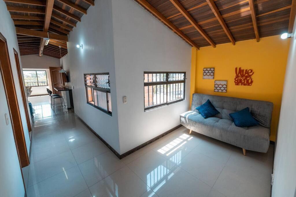 Apartamento familiar de 3 habitaciones MLB401