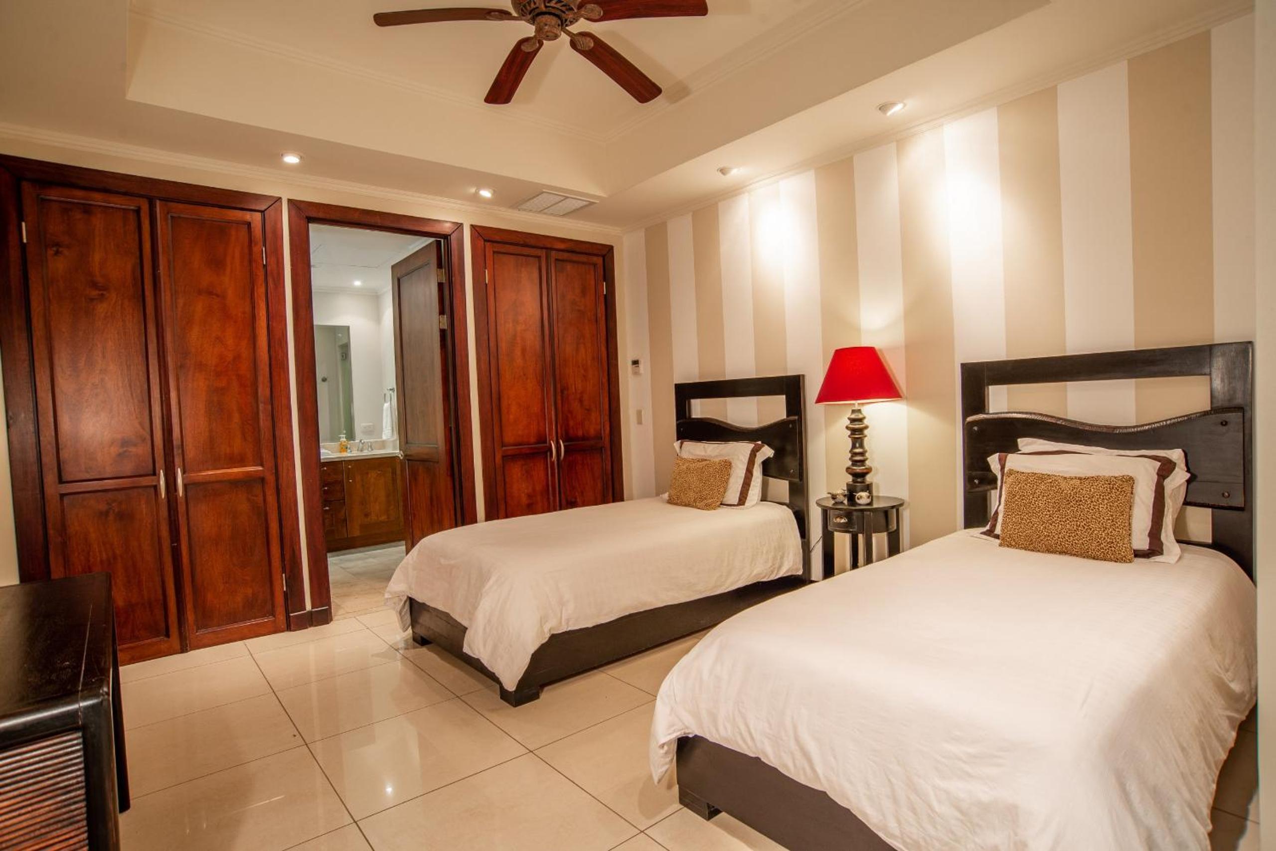 Adults Only 3BR Condo with Partial Ocean View - Carao - Reserva Conchal