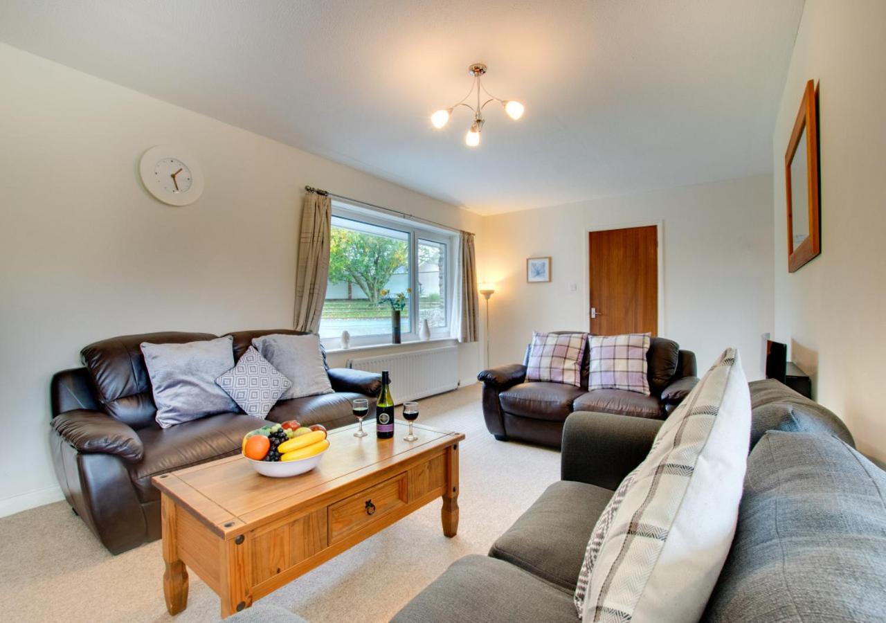4 Bed in Saundersfoot oc-pw547a view 2