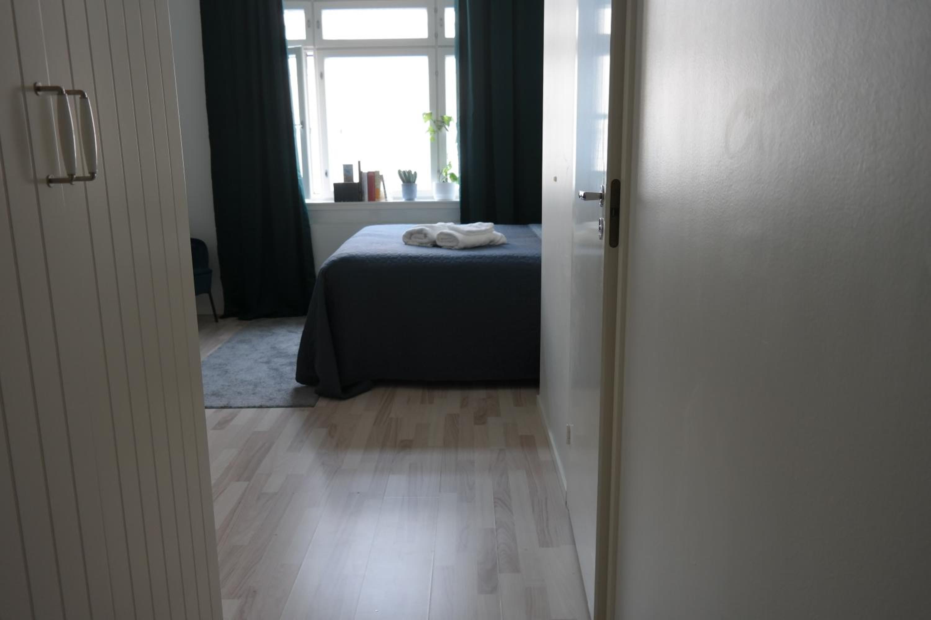 Cozy Kallio Studio, Eat, Explore, Commute Easy