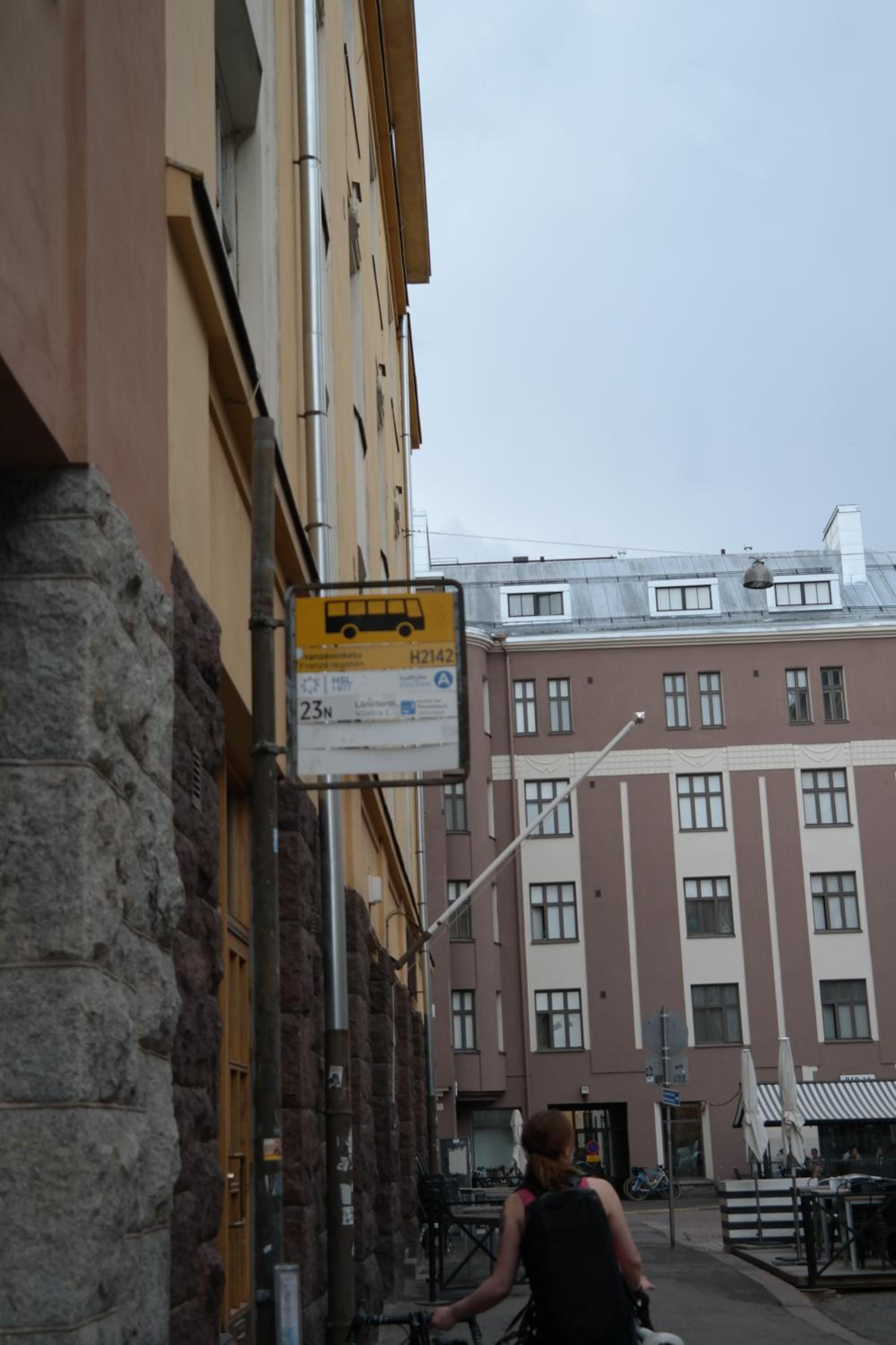 Cozy Kallio Studio, Eat, Explore, Commute Easy