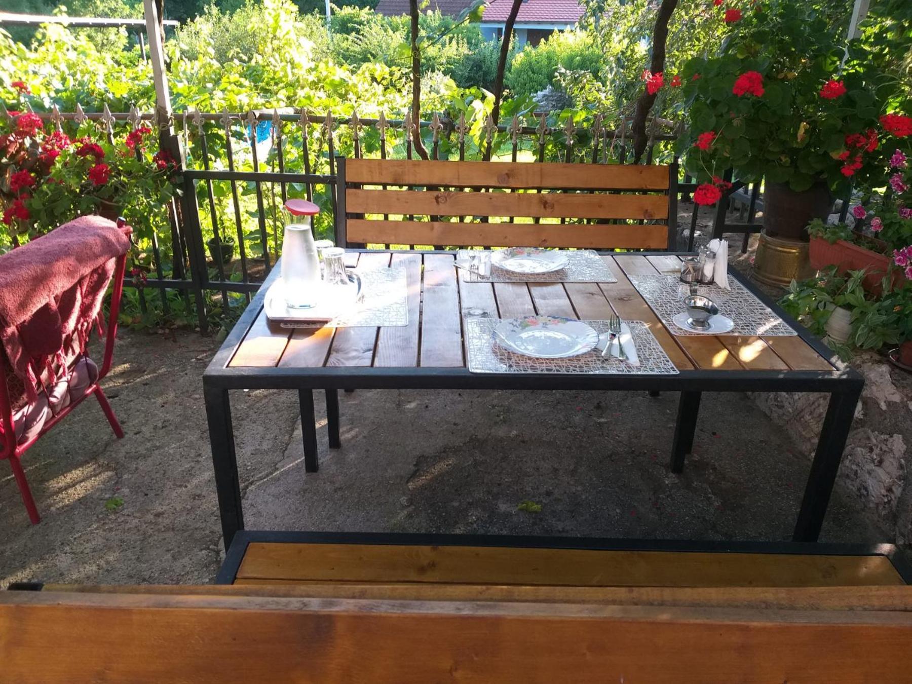 Photo 65