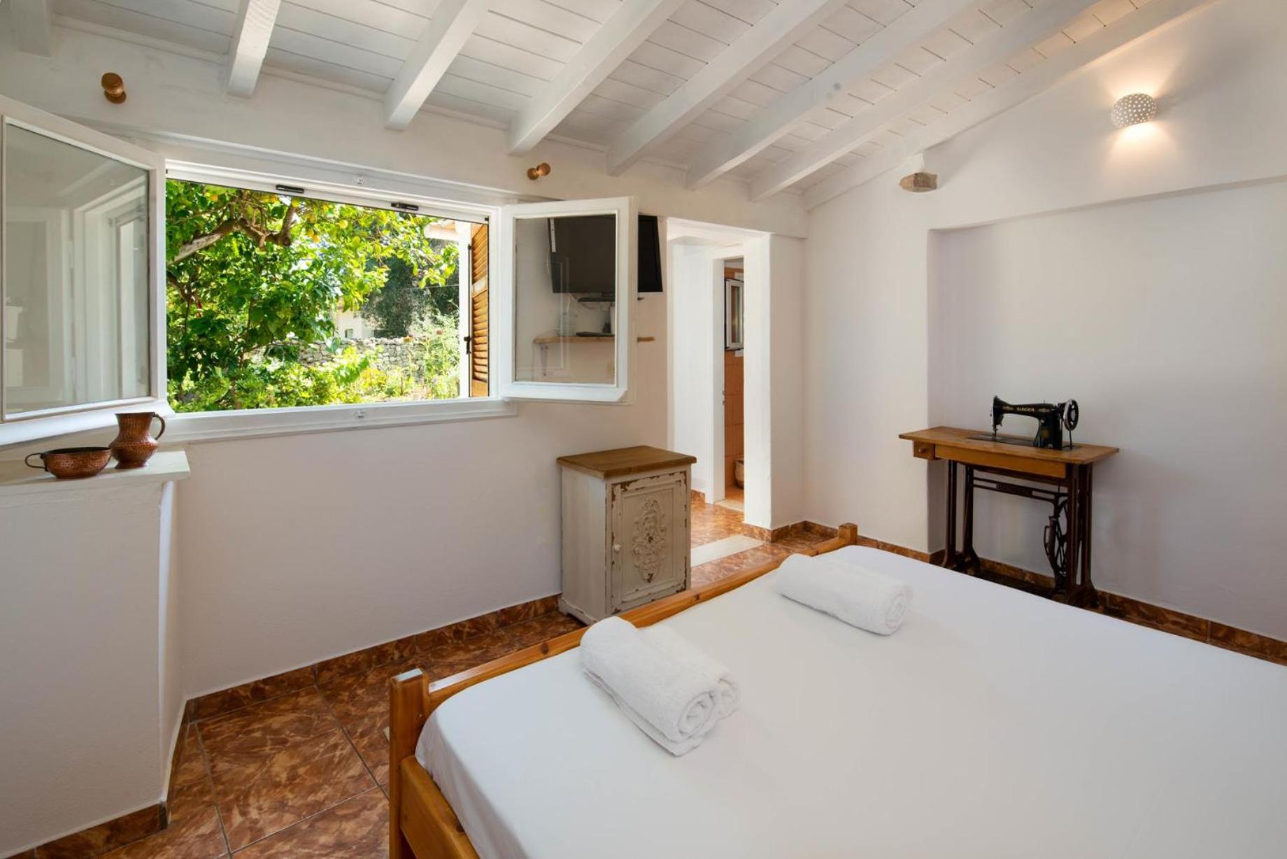 Aphrodite's hidden gem on Paxos island