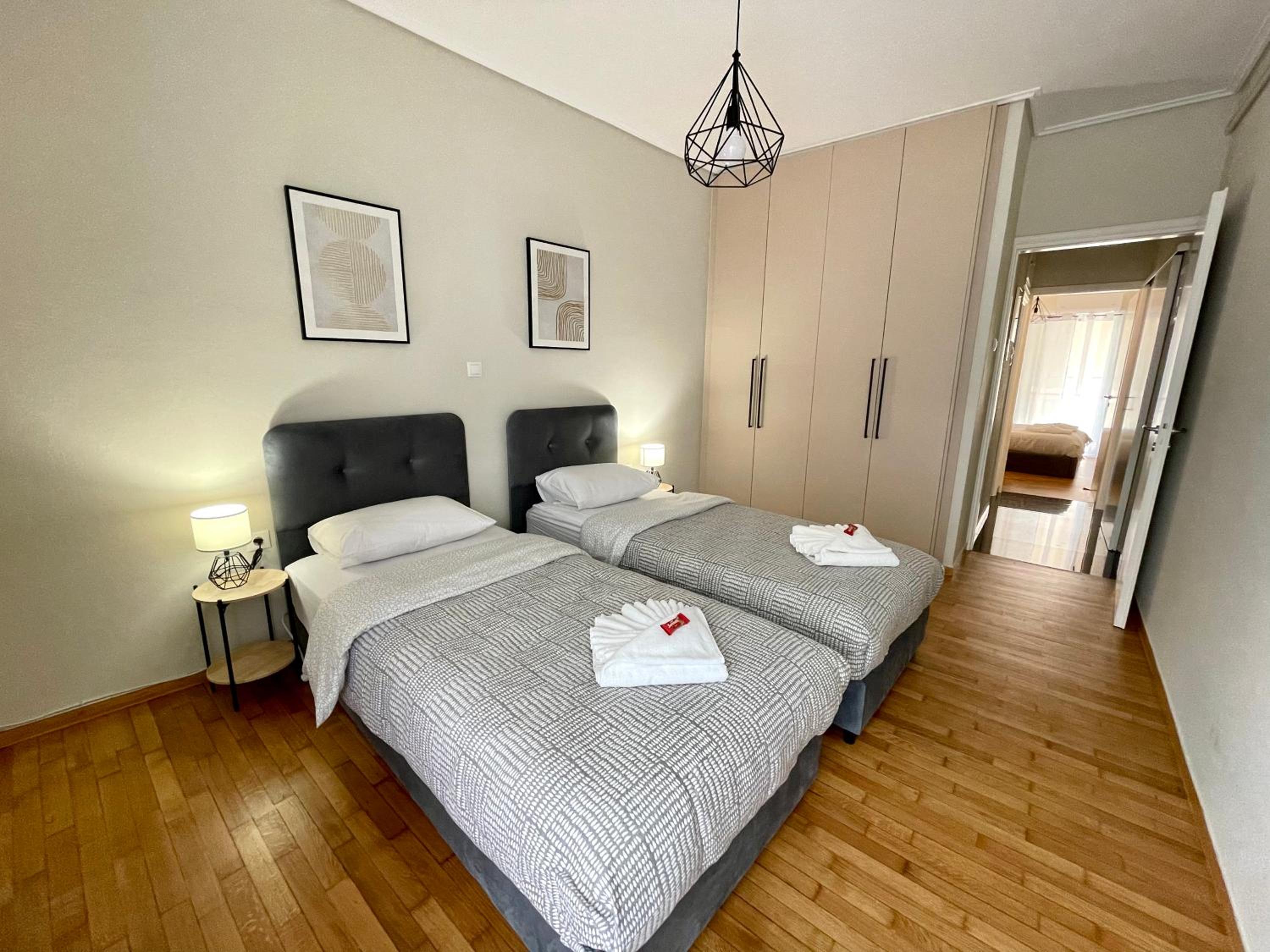 Acropolis Suite greendom