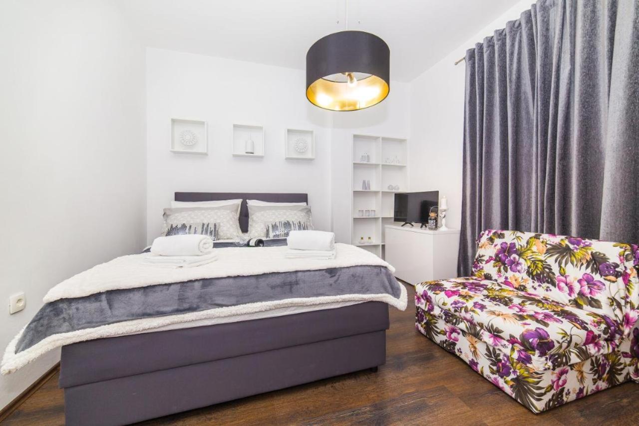 IPM Apartments
