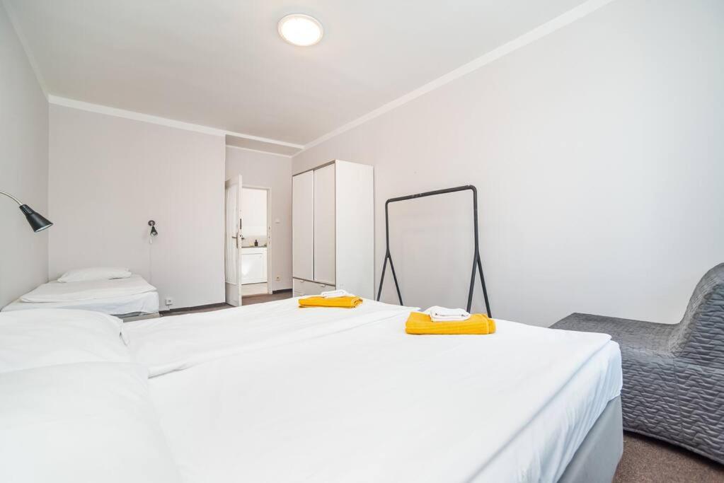Flat in Prague -503-