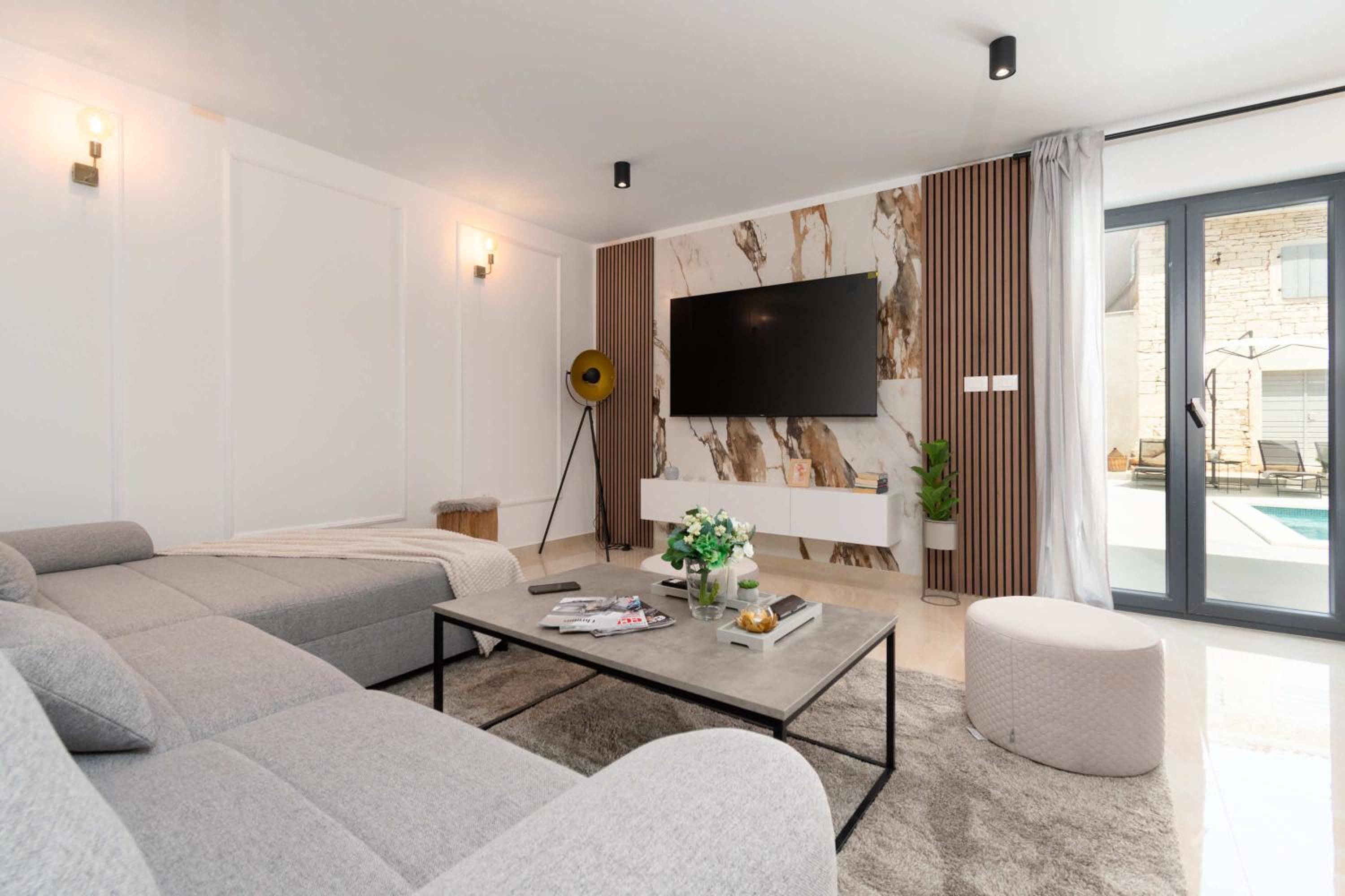 Designer Villa Simone - Modern & Heritage Style with Office view 2