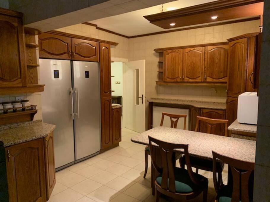 Charming Apartment in Shmeisani