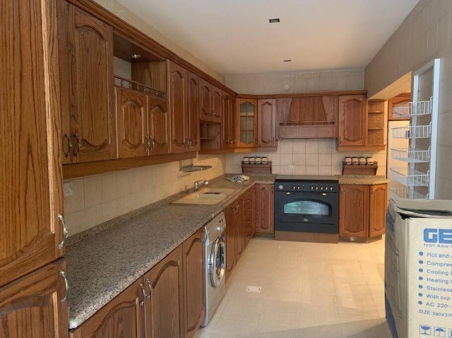 Charming Apartment in Shmeisani