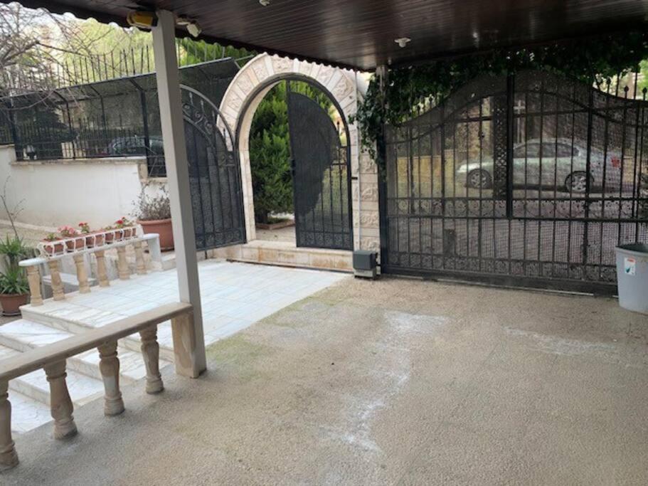 Charming Apartment in Shmeisani