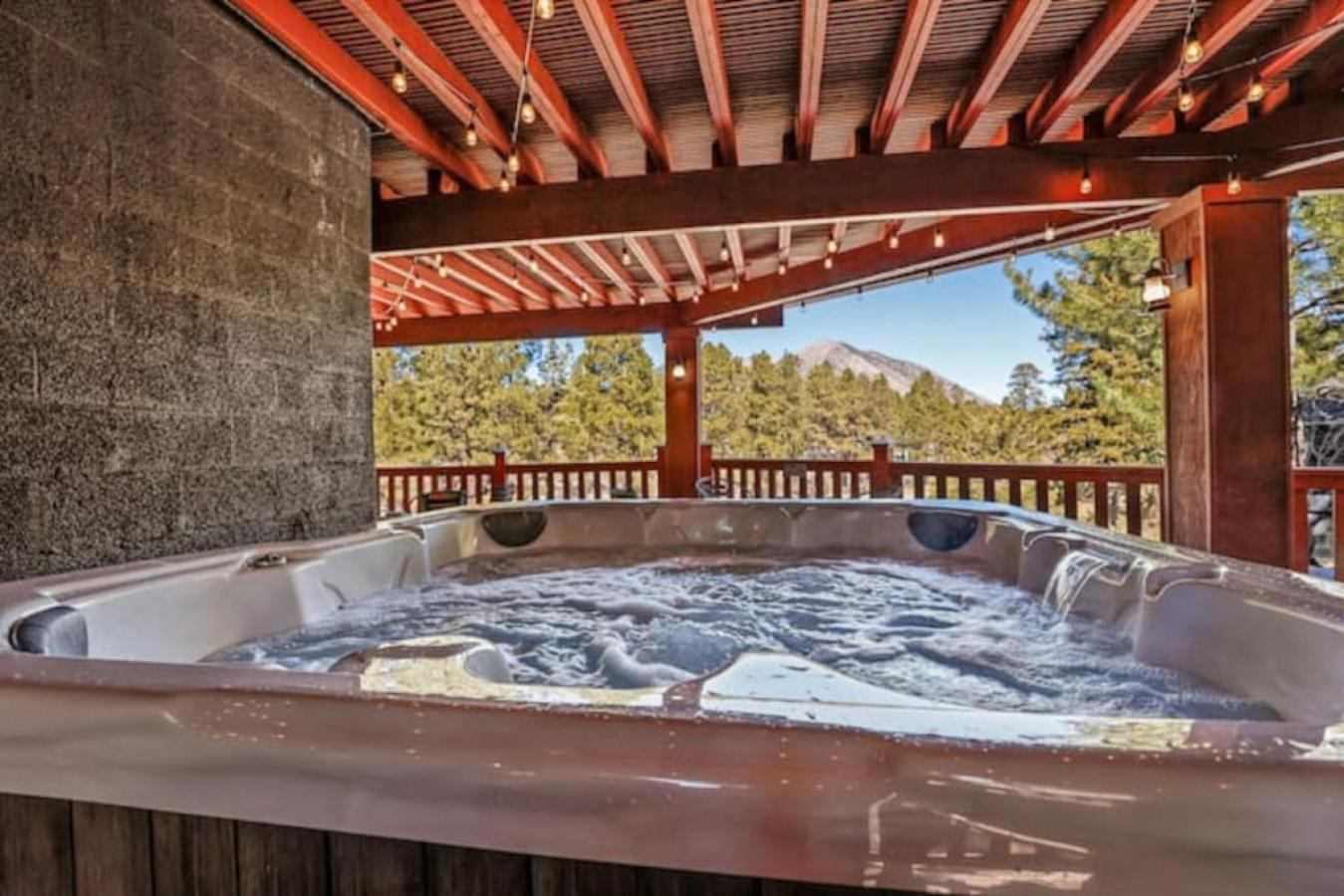 Renovated Famous Cabin, Hottub, Mtn Views, 6 bdrms view 3