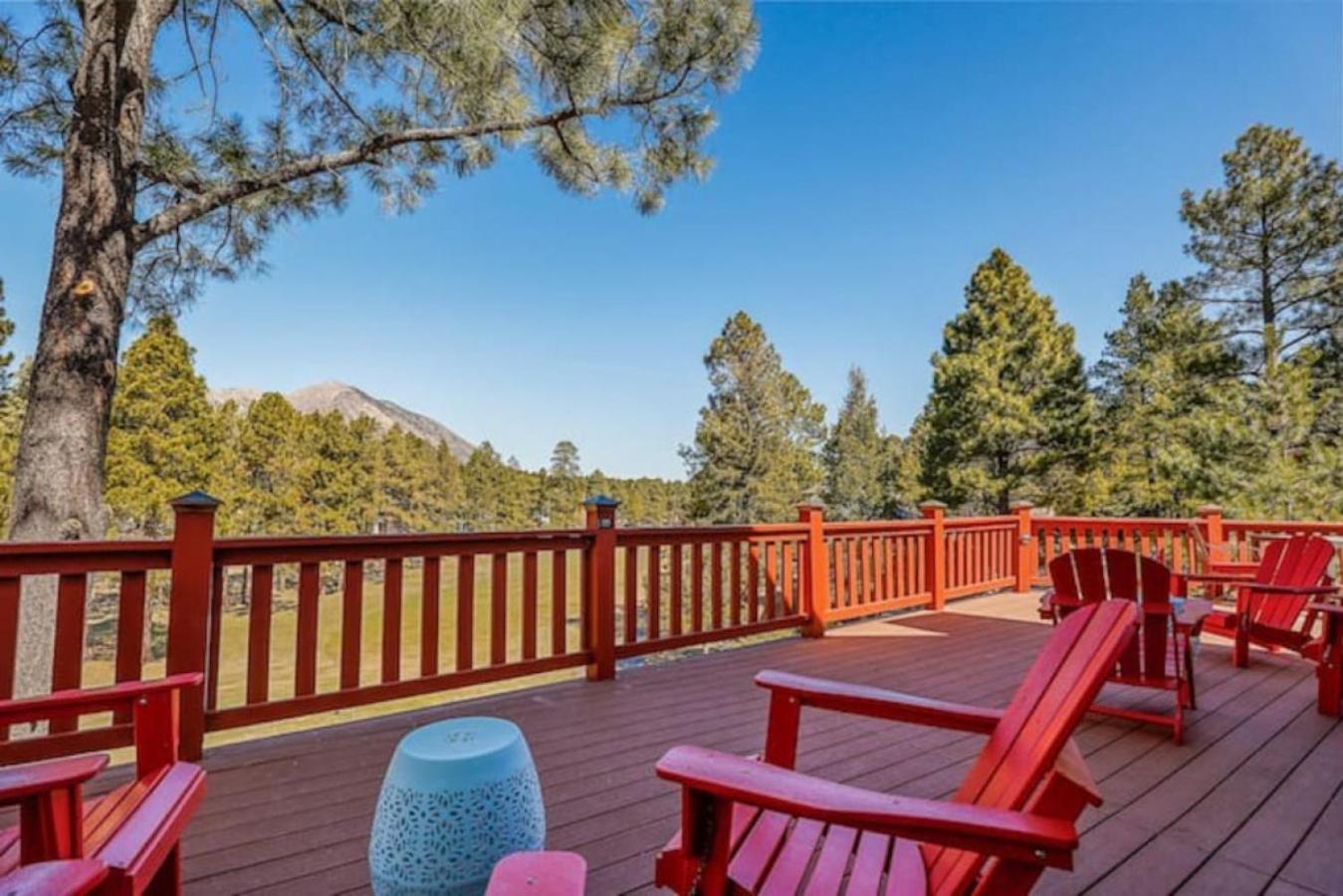 Renovated Famous Cabin, Hottub, Mtn Views, 6 bdrms view 4