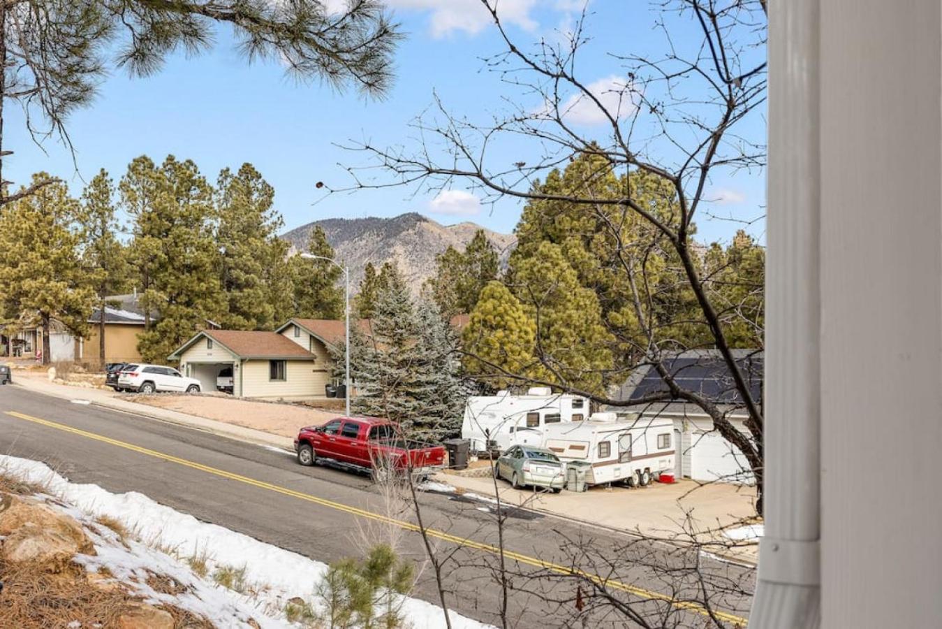 New listing, Craftsman, Hottub, Sleeps 14, Mtn View view 5