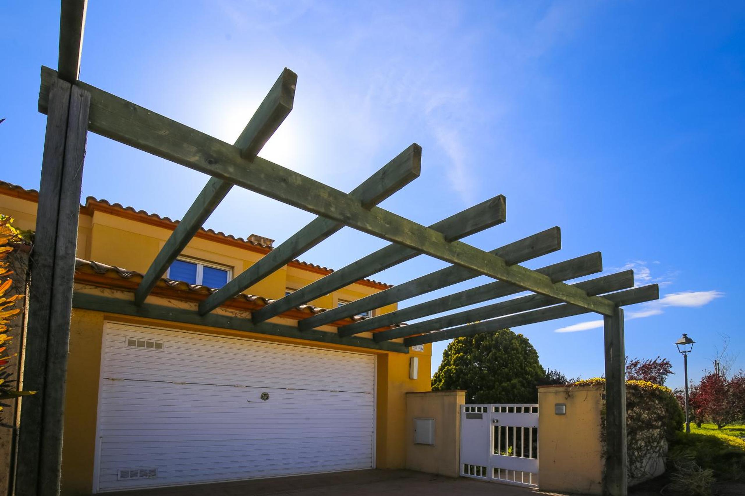 LUXEZEN Planetcostadorada
