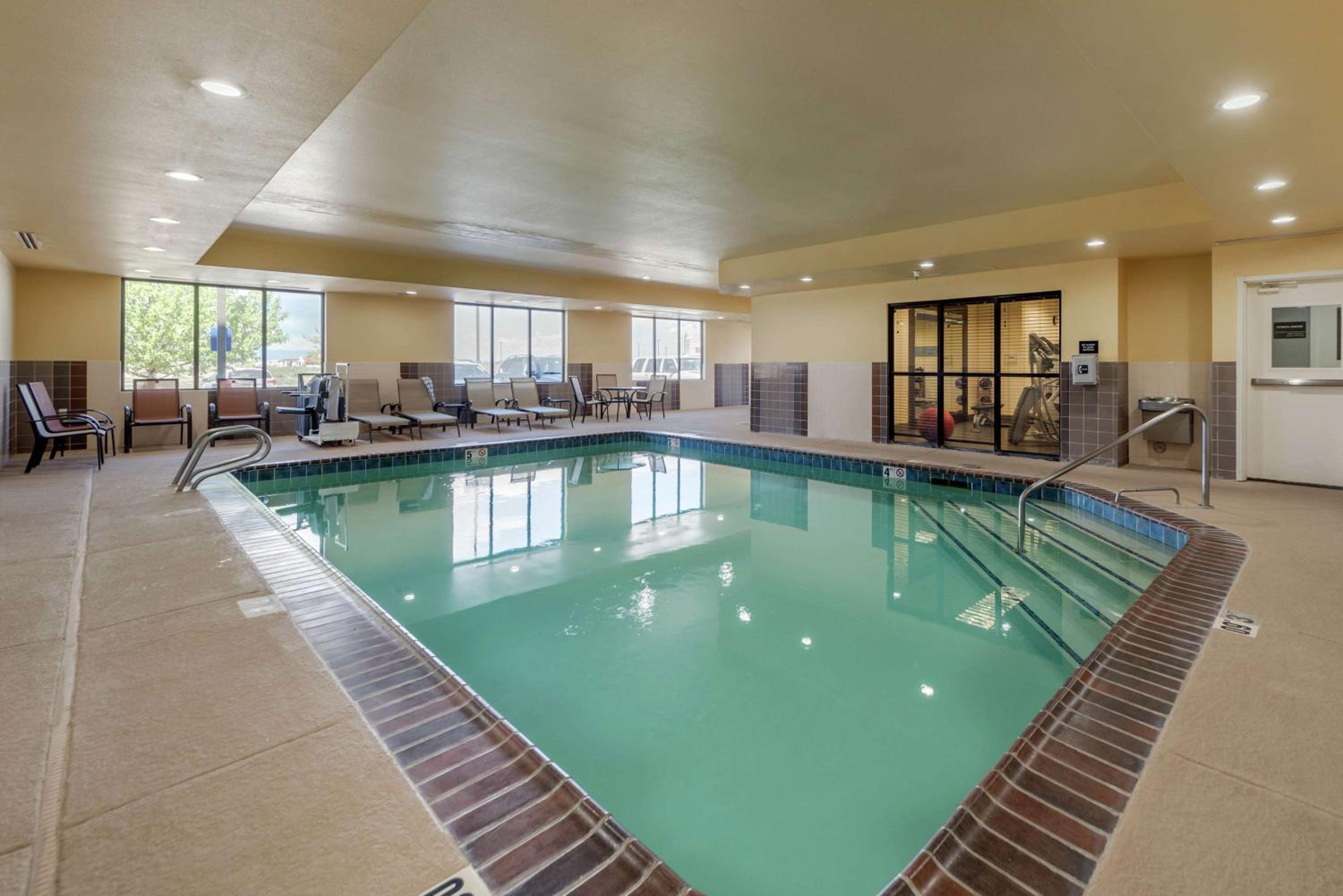 Alamosa Vacations - Hampton Inn Alamosa - Property Image 3