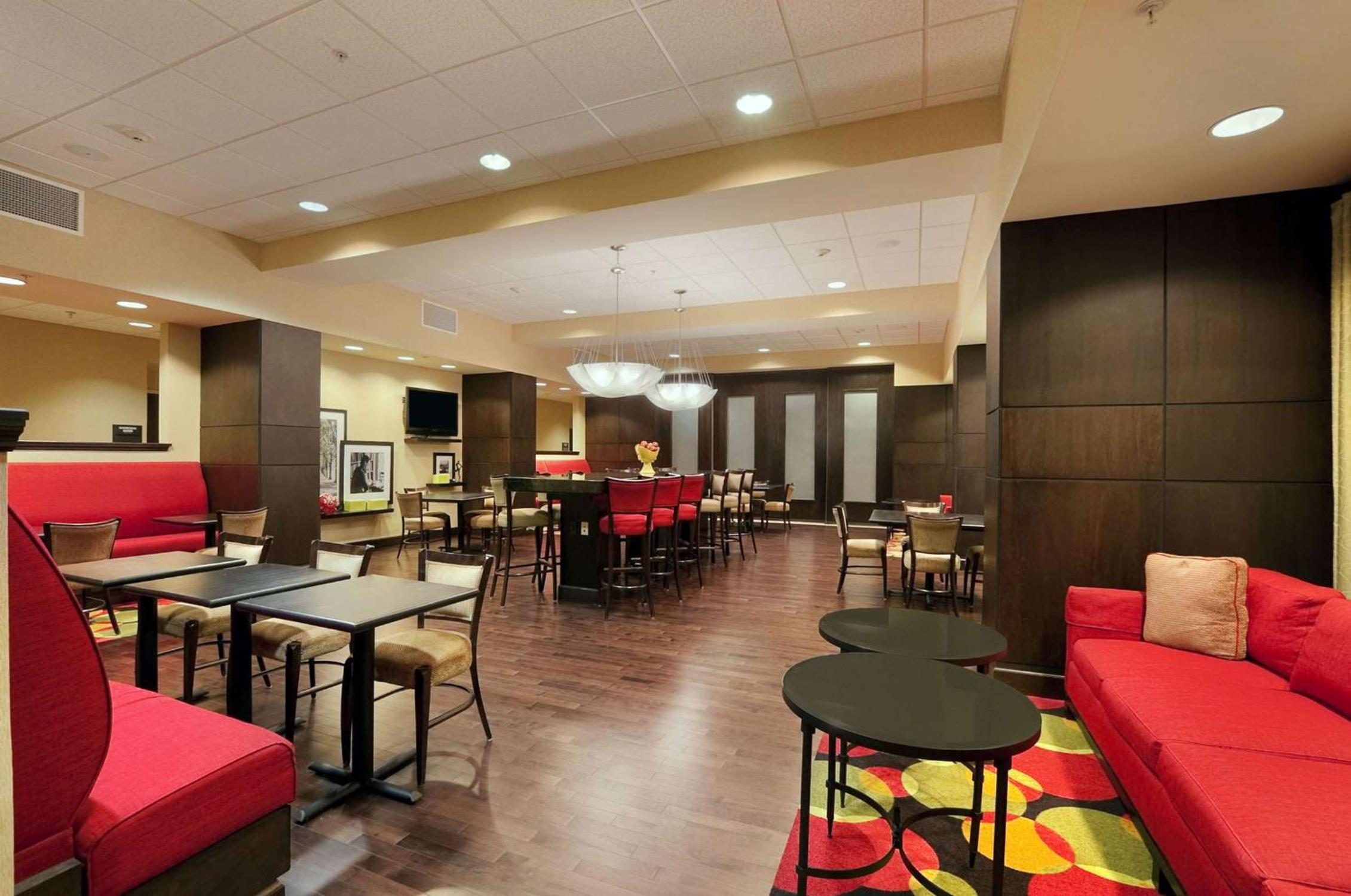 Jacksonville Vacations - Hampton Inn Jacksonville - Property Image 48