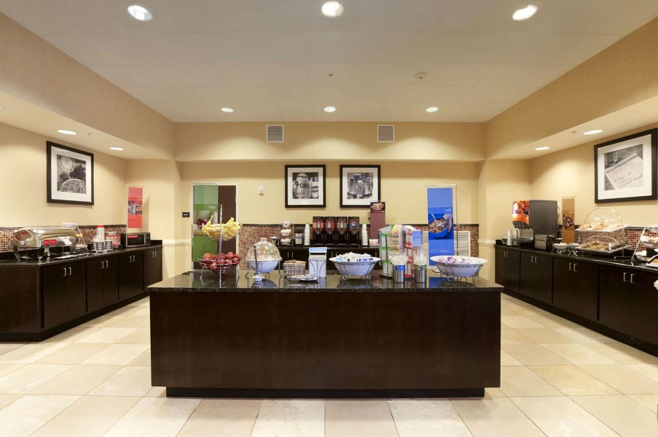 Jacksonville Vacations - Hampton Inn Jacksonville - Property Image 40