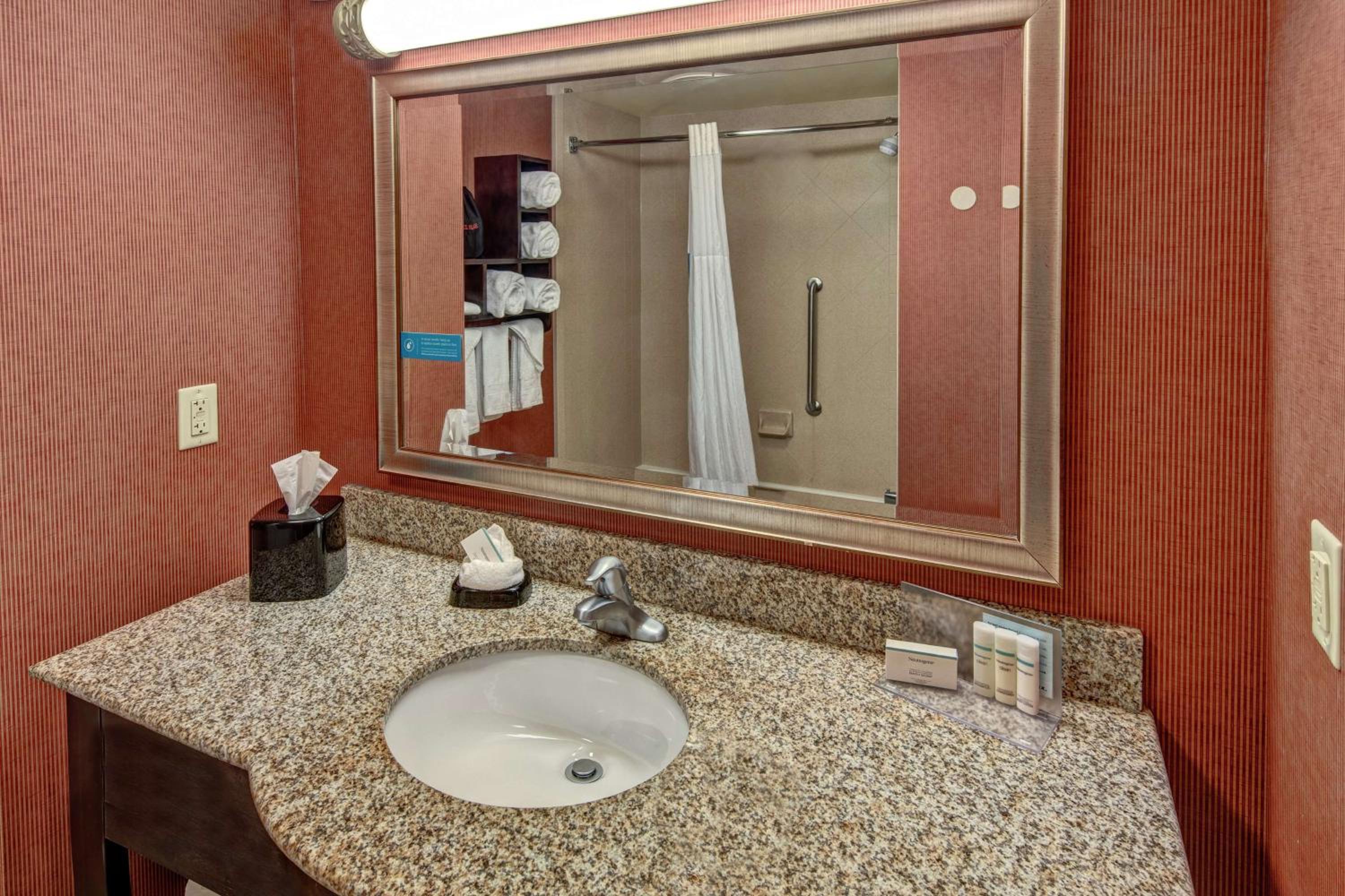 Jacksonville Vacations - Hampton Inn Jacksonville - Property Image 71