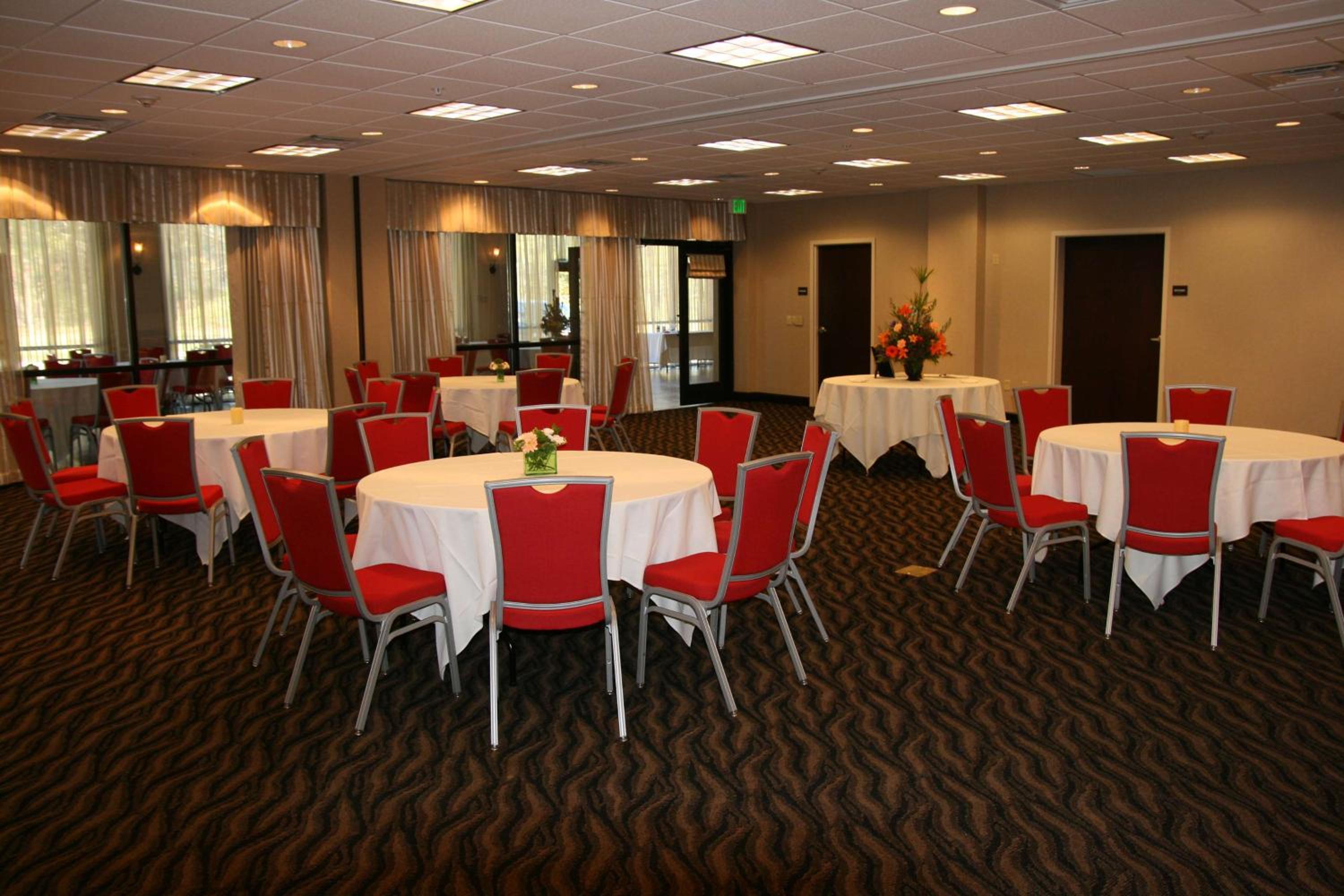 Jacksonville Vacations - Hampton Inn Jacksonville - Property Image 2