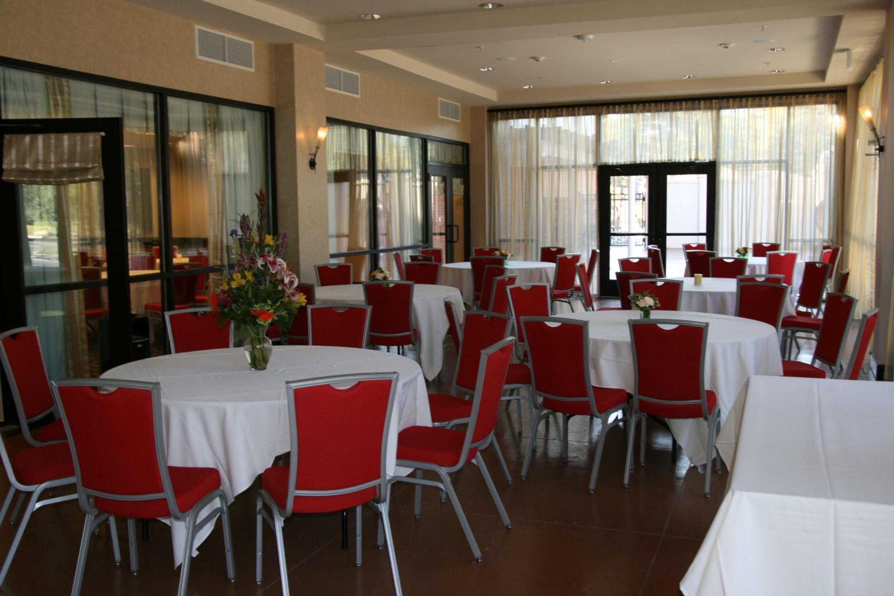 Jacksonville Vacations - Hampton Inn Jacksonville - Property Image 10