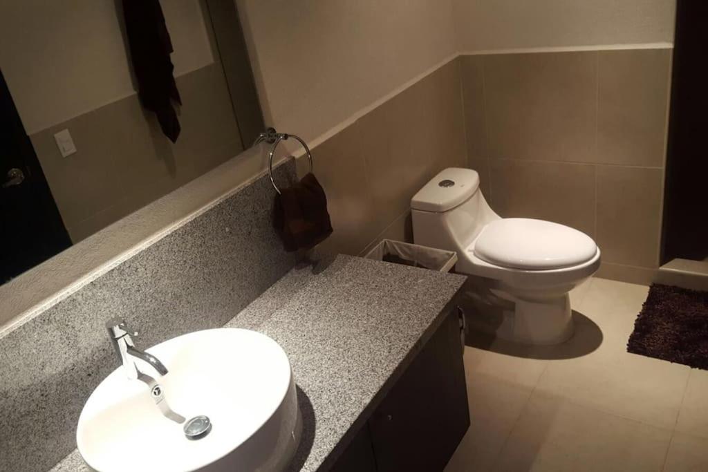 Grand Venetian - Zen oceanview condo in hotel zone view 5